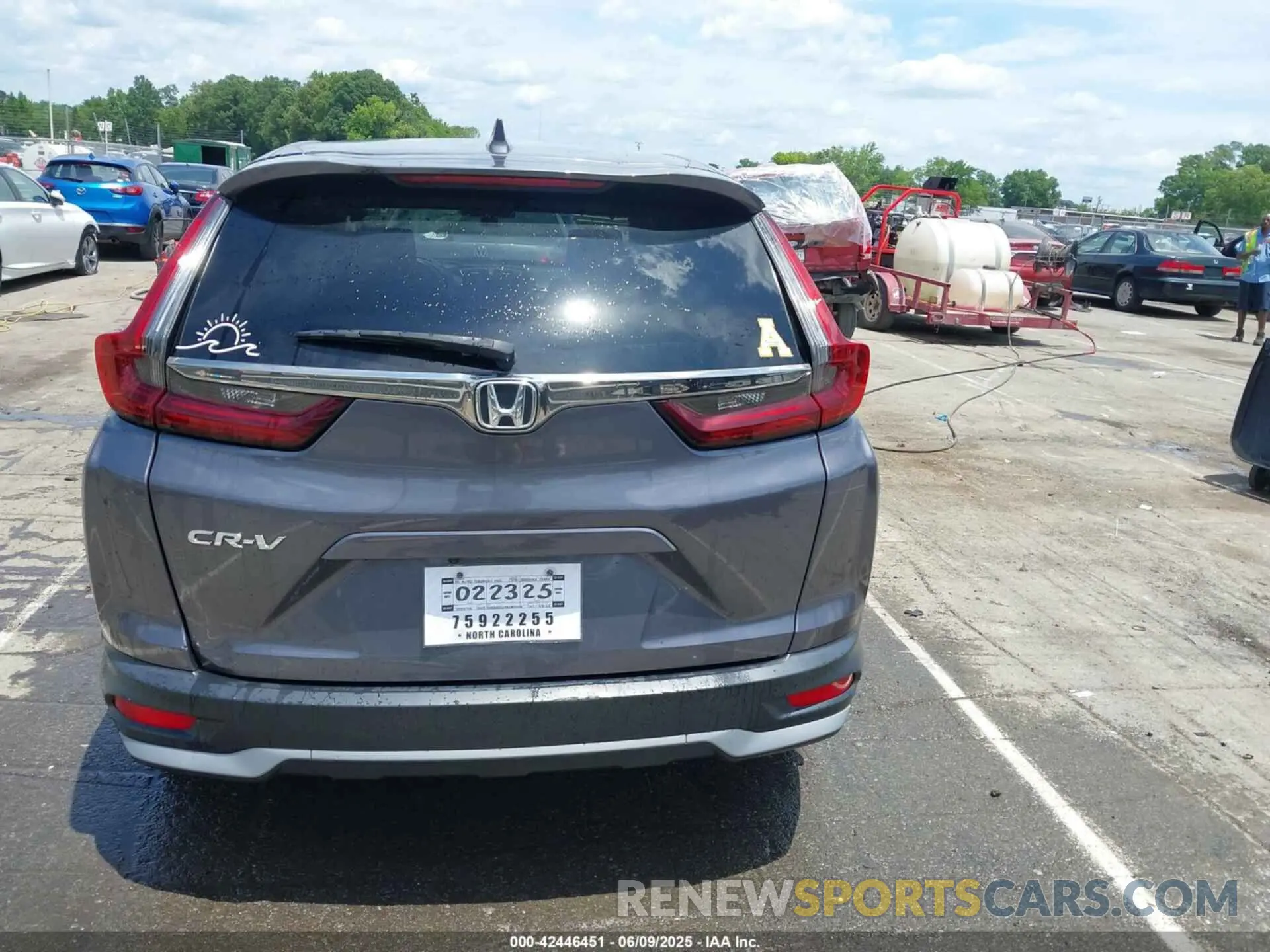 15 Photograph of a damaged car 2HKRW1H58LH407583 HONDA CR-V 2020