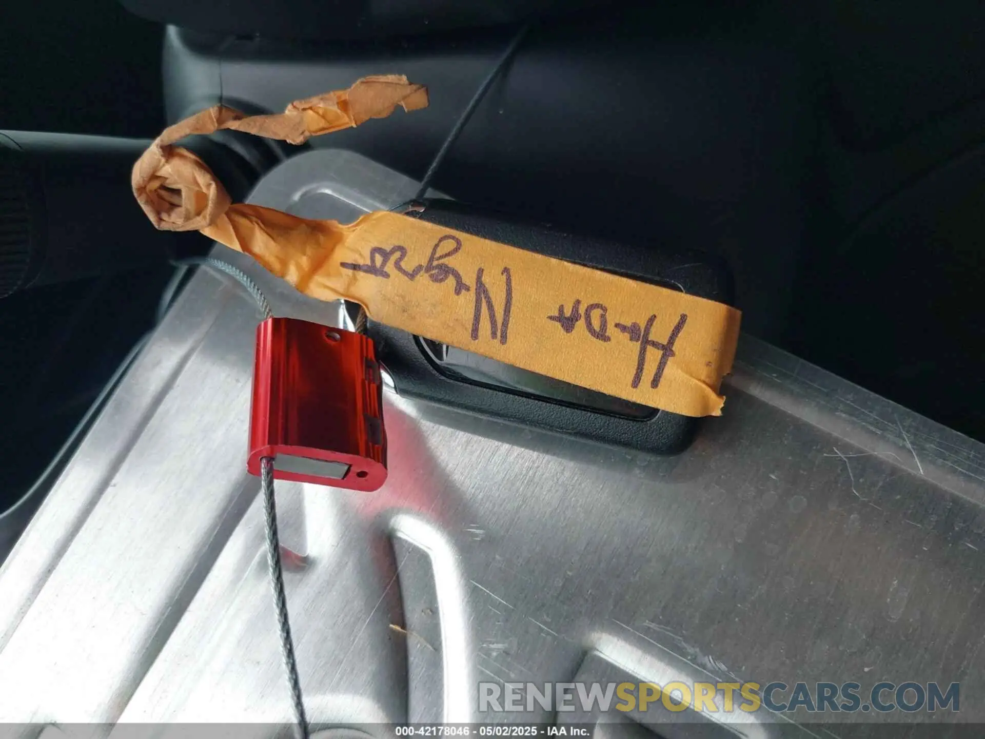 11 Photograph of a damaged car 2HKRW1H58LH421256 HONDA CR-V 2020