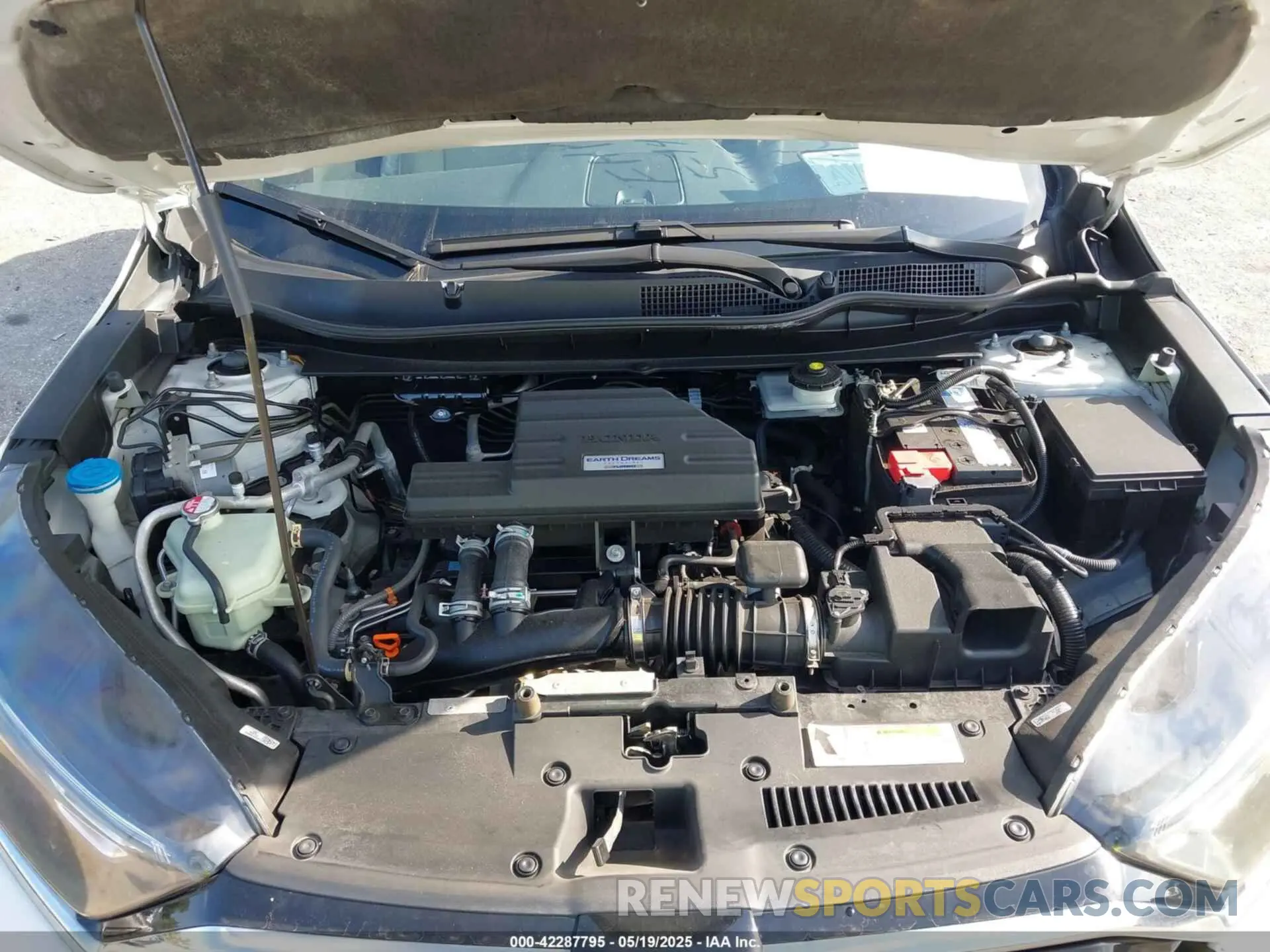 10 Photograph of a damaged car 2HKRW1H5XLH419606 HONDA CR-V 2020