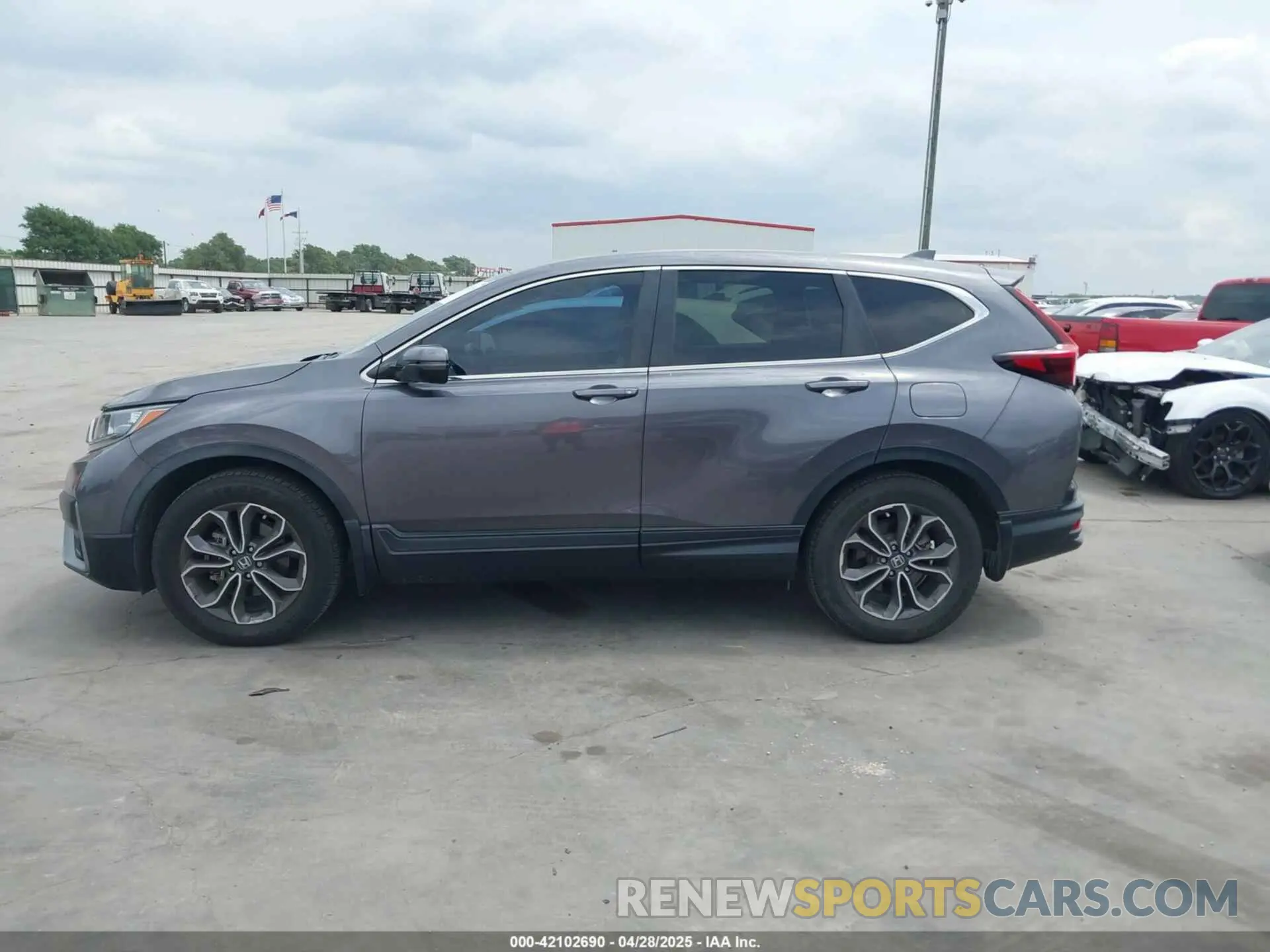 14 Photograph of a damaged car 2HKRW1H87LH423641 HONDA CR-V 2020