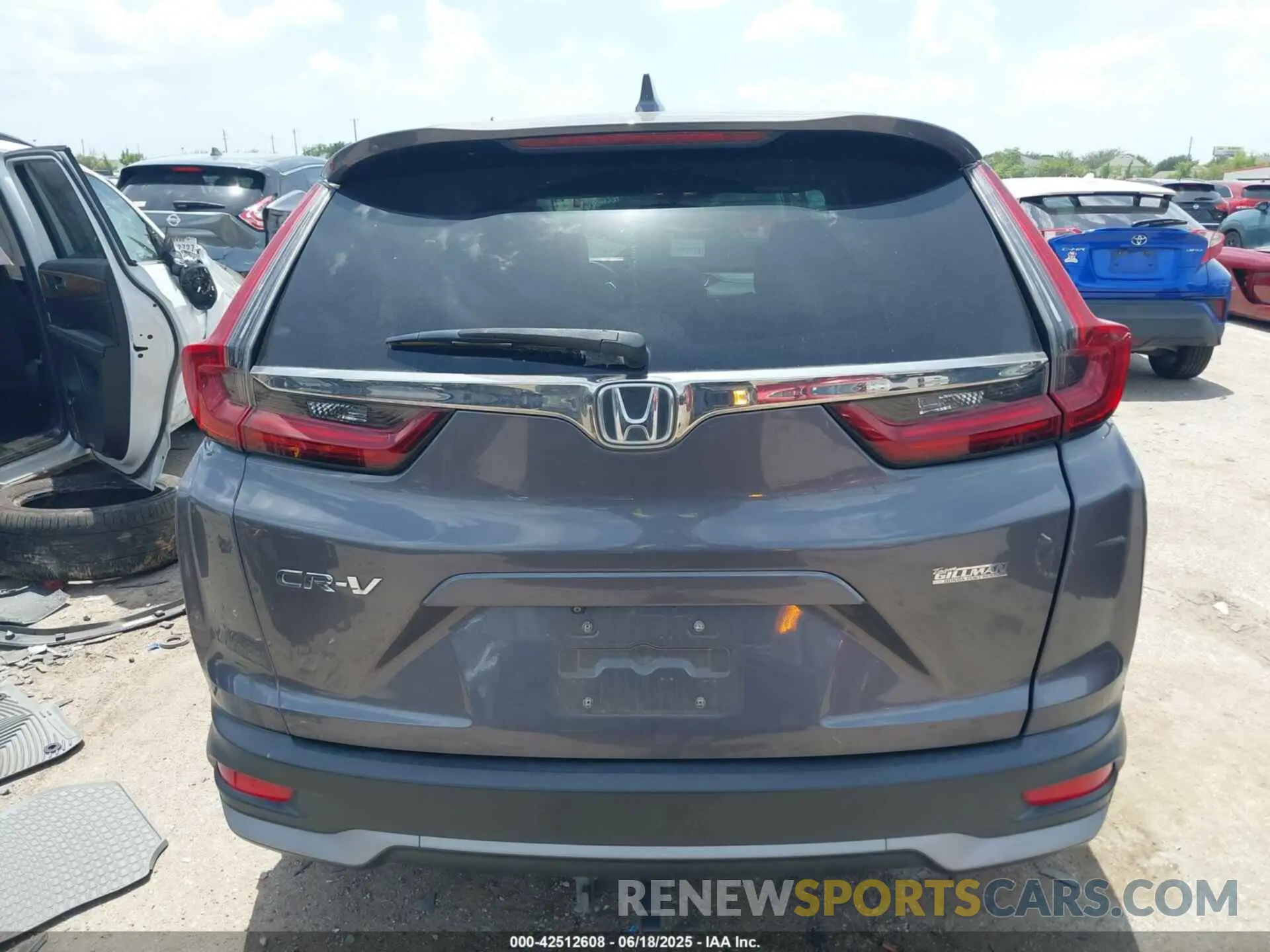 16 Photograph of a damaged car 2HKRW1H87LH426197 HONDA CR-V 2020