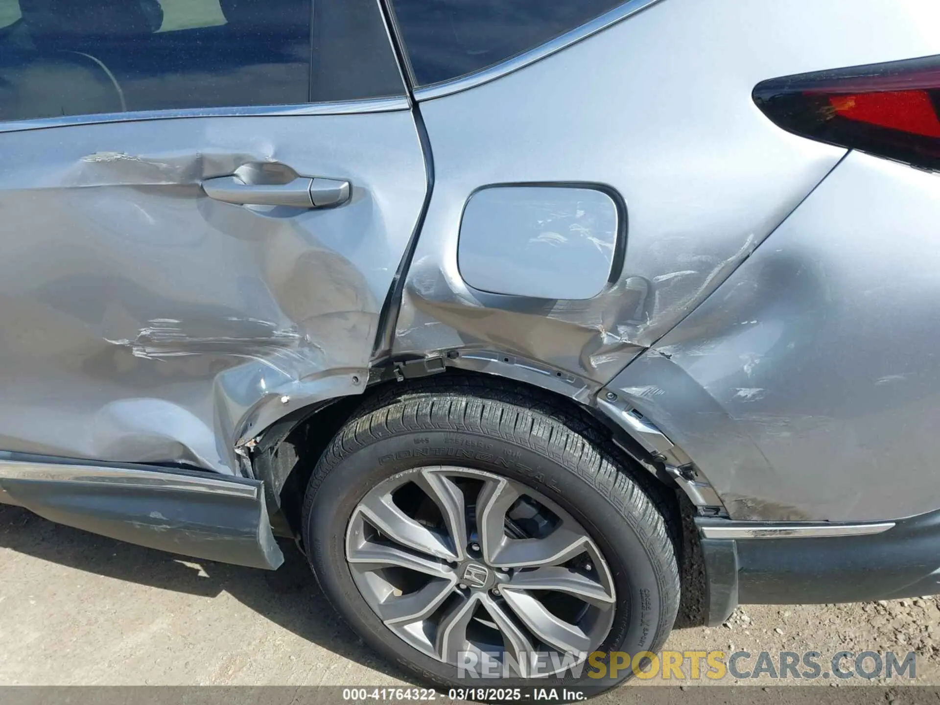 6 Photograph of a damaged car 2HKRW1H9XLH406762 HONDA CR-V 2020