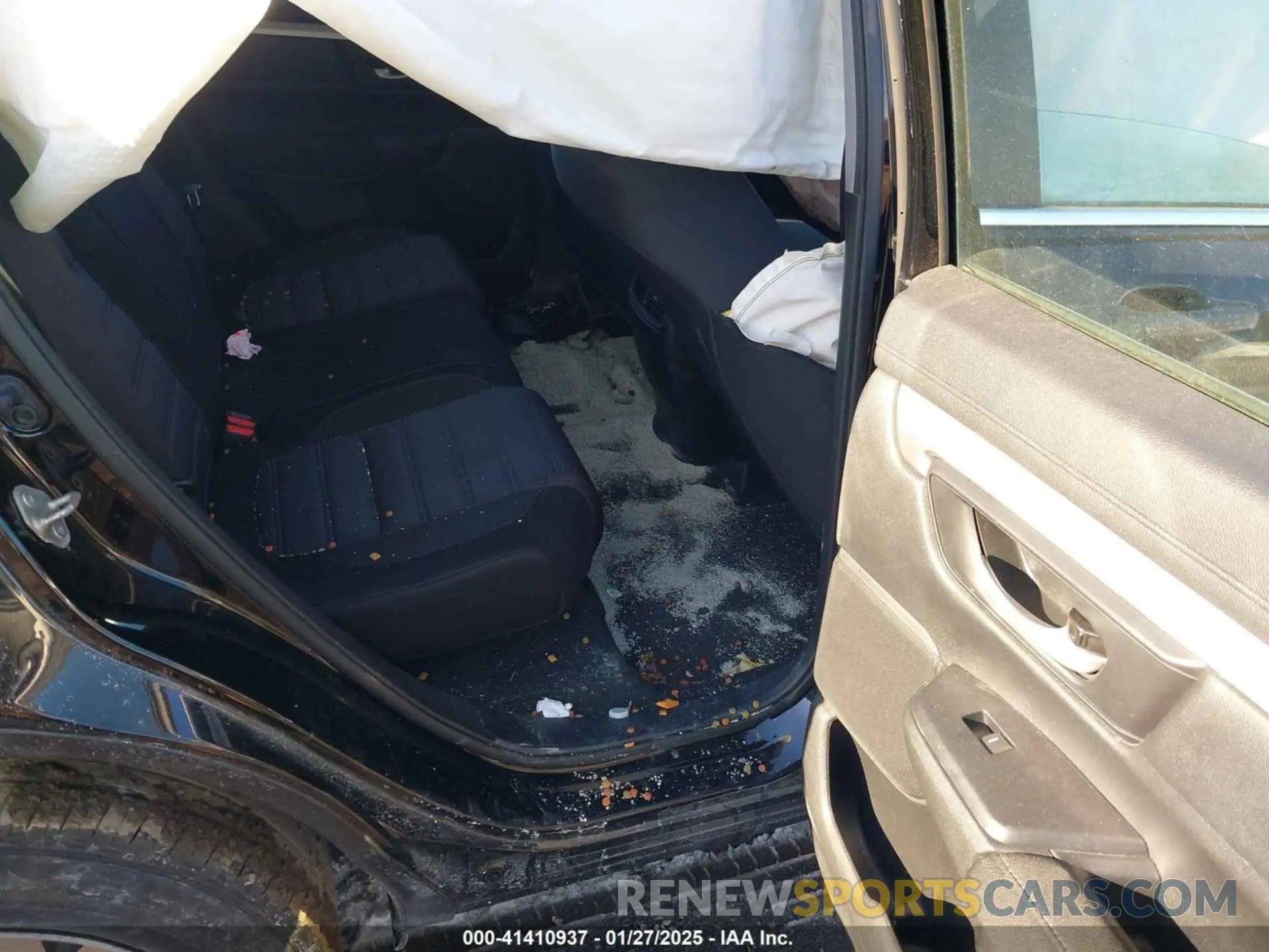 8 Photograph of a damaged car 2HKRW2H24LH656197 HONDA CR-V 2020