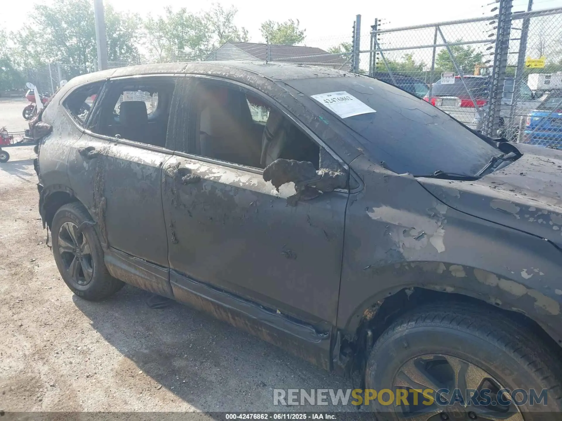 12 Photograph of a damaged car 2HKRW2H27LH655786 HONDA CR-V 2020