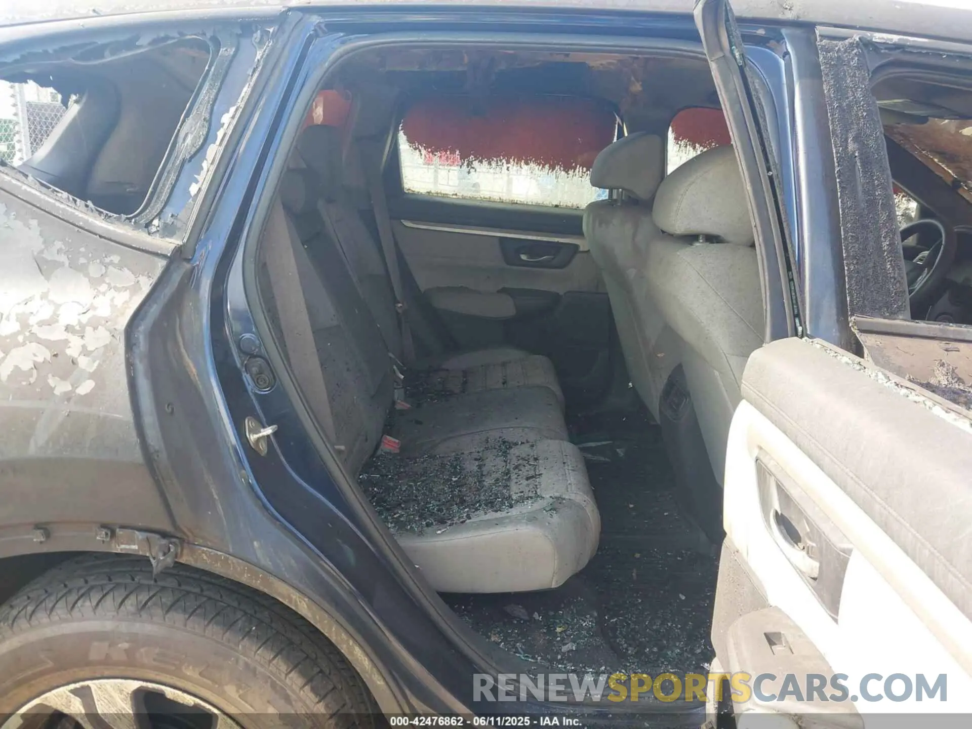 8 Photograph of a damaged car 2HKRW2H27LH655786 HONDA CR-V 2020
