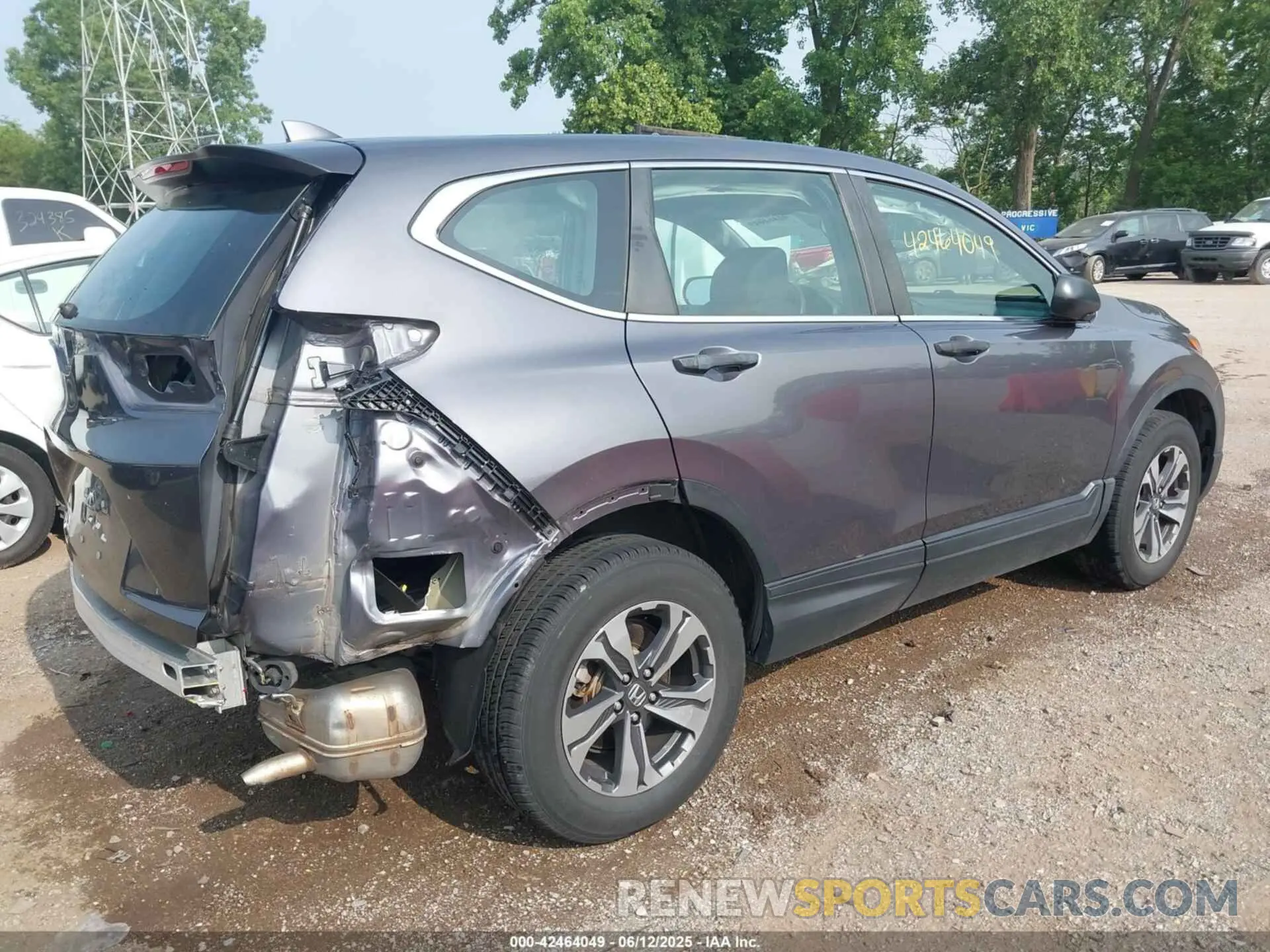 5 Photograph of a damaged car 2HKRW2H2XLH615475 HONDA CR-V 2020