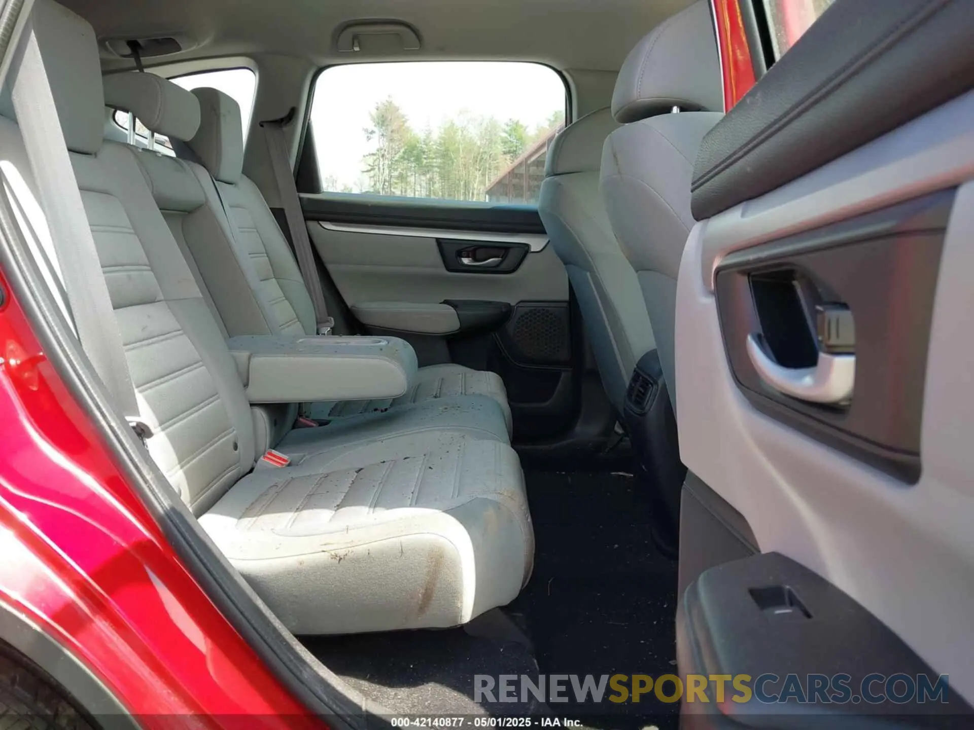 8 Photograph of a damaged car 2HKRW2H2XLH621082 HONDA CR-V 2020