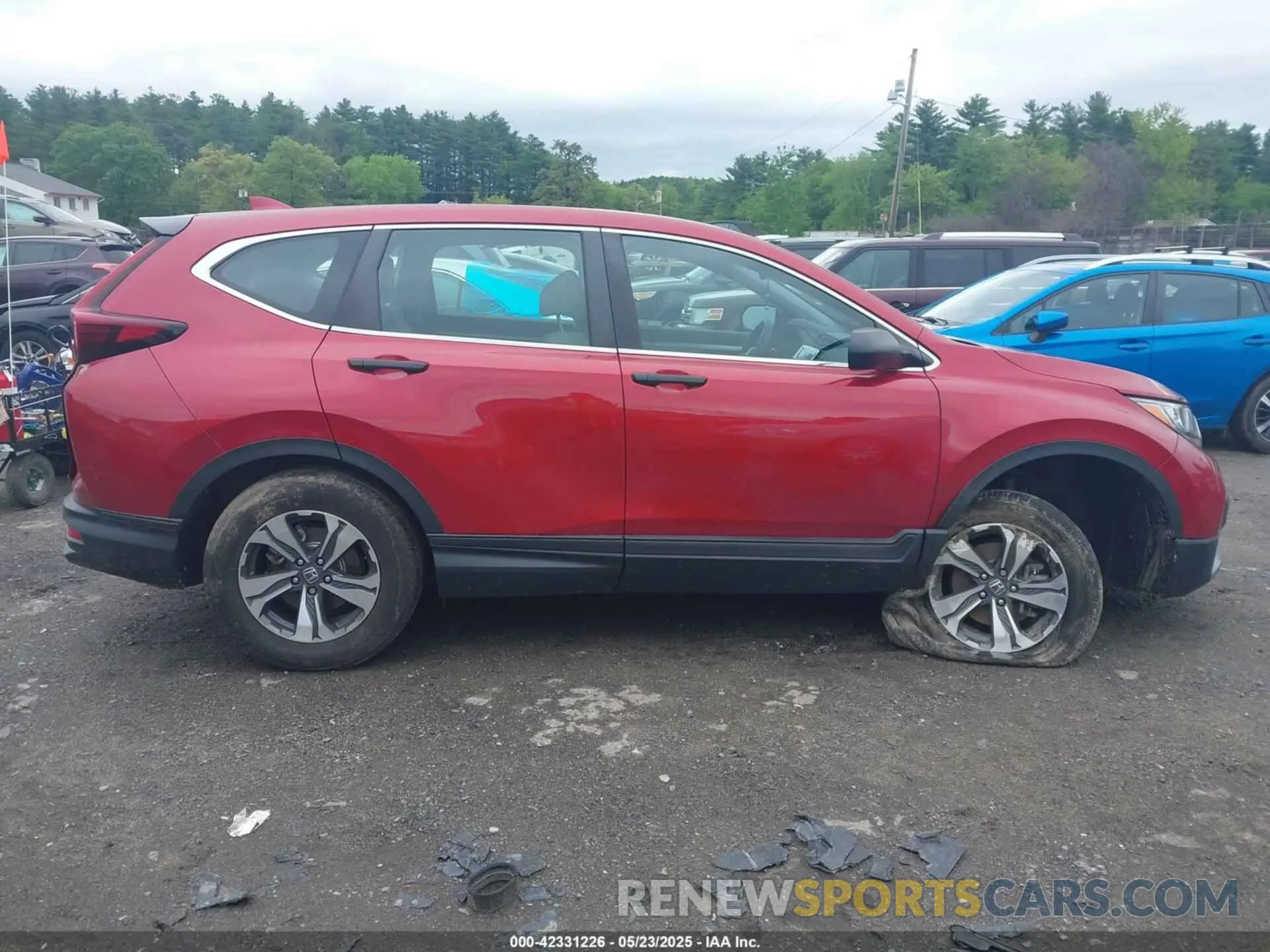 13 Photograph of a damaged car 2HKRW2H2XLH649951 HONDA CR-V 2020