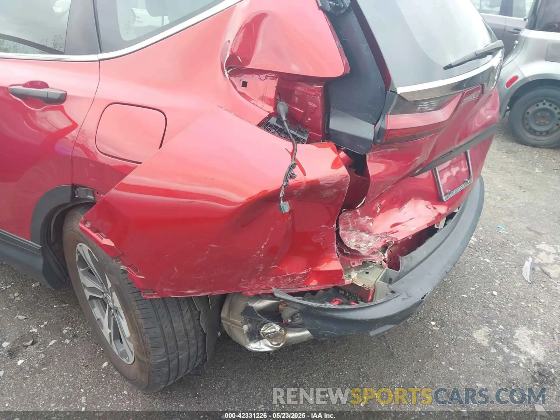 6 Photograph of a damaged car 2HKRW2H2XLH649951 HONDA CR-V 2020