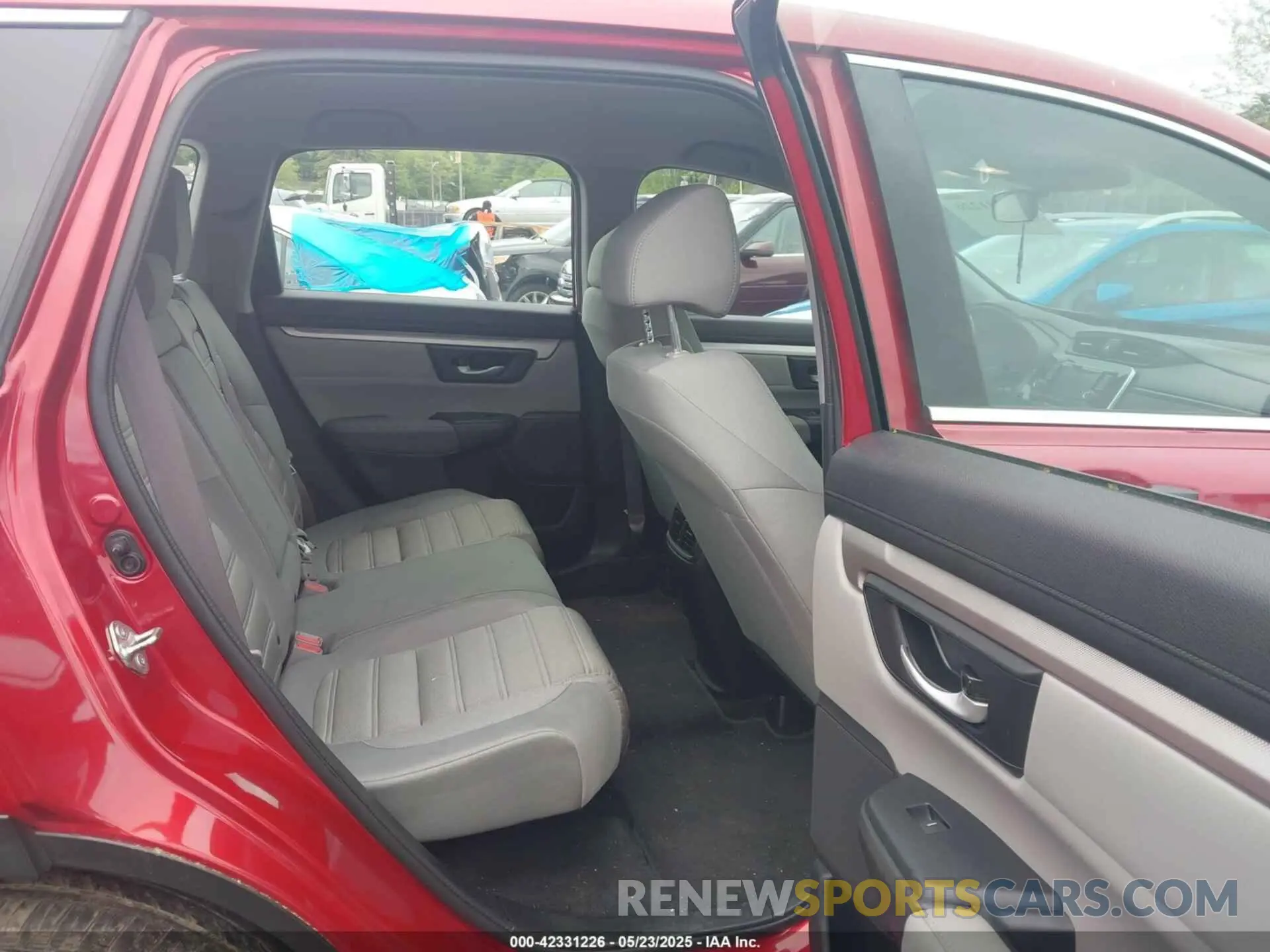 8 Photograph of a damaged car 2HKRW2H2XLH649951 HONDA CR-V 2020