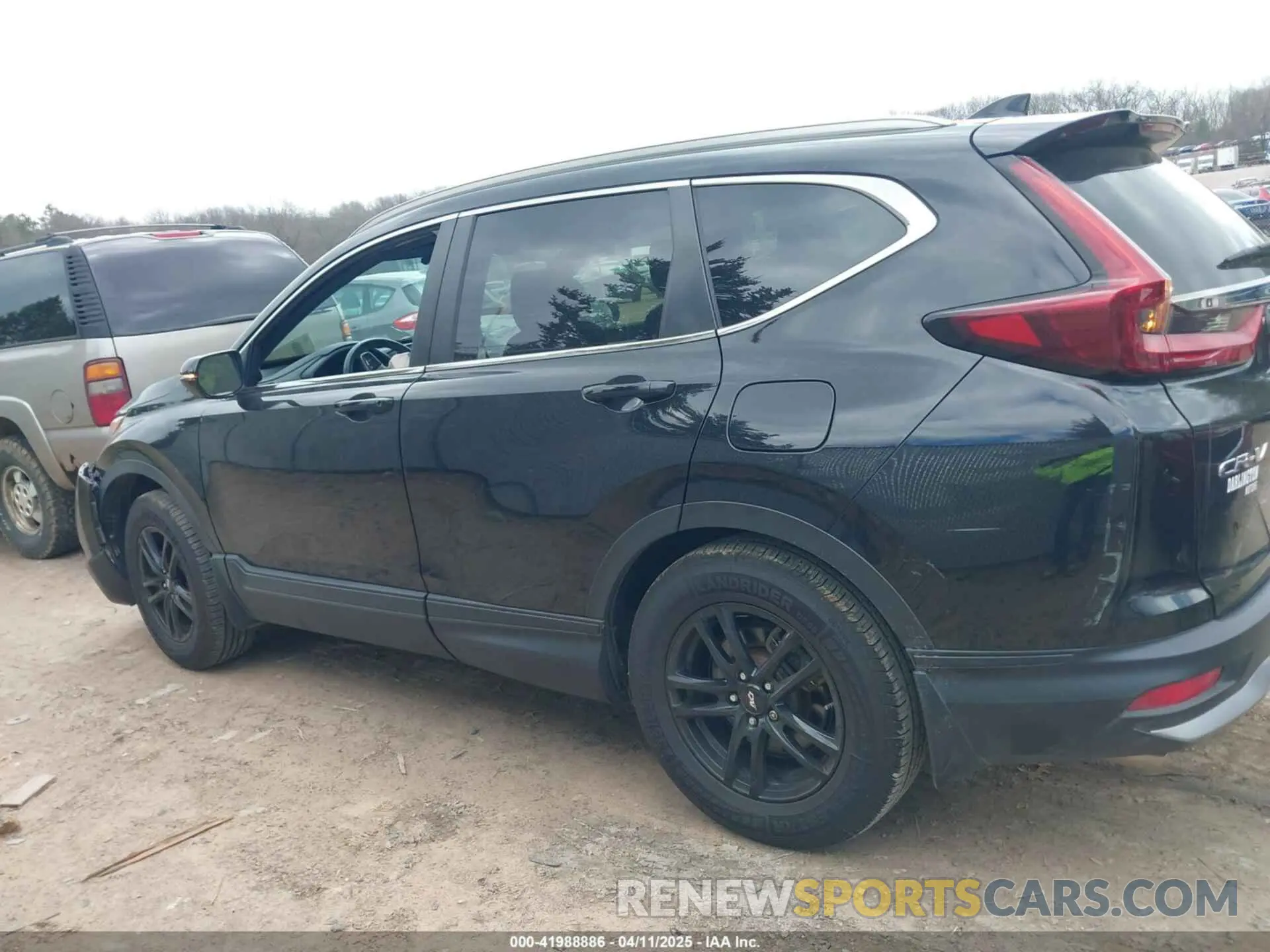 14 Photograph of a damaged car 2HKRW2H42LH238237 HONDA CR-V 2020