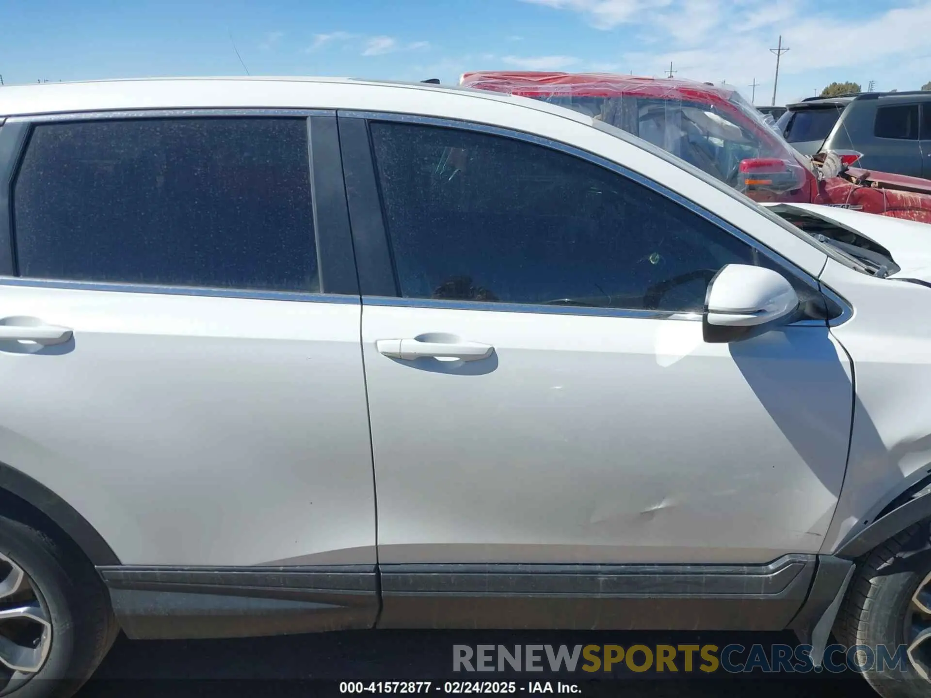 14 Photograph of a damaged car 2HKRW2H51LH692844 HONDA CR-V 2020