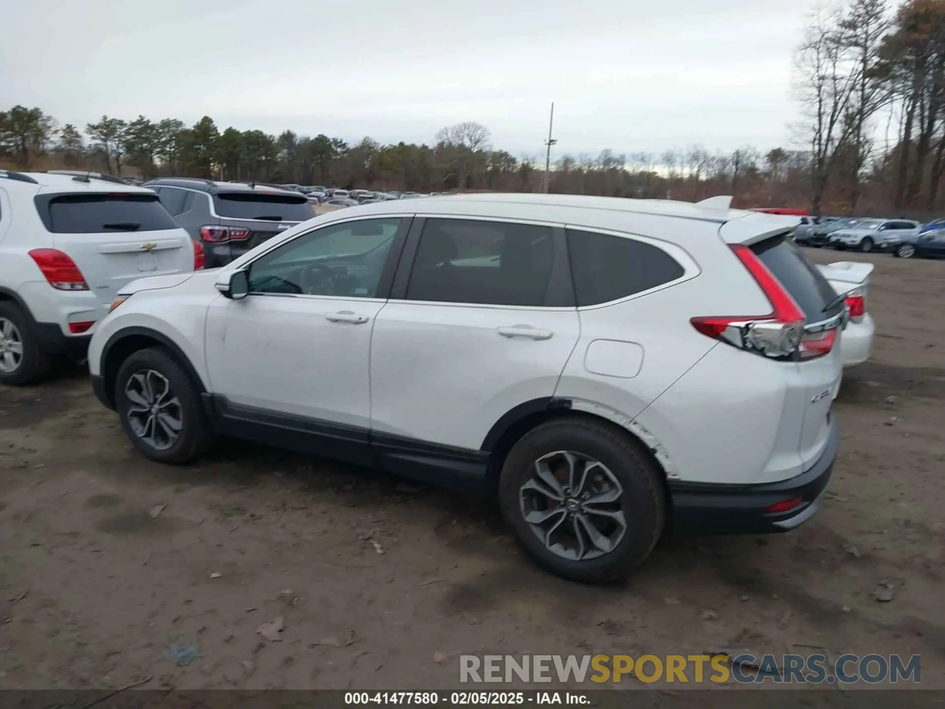 14 Photograph of a damaged car 2HKRW2H52LH611589 HONDA CR-V 2020