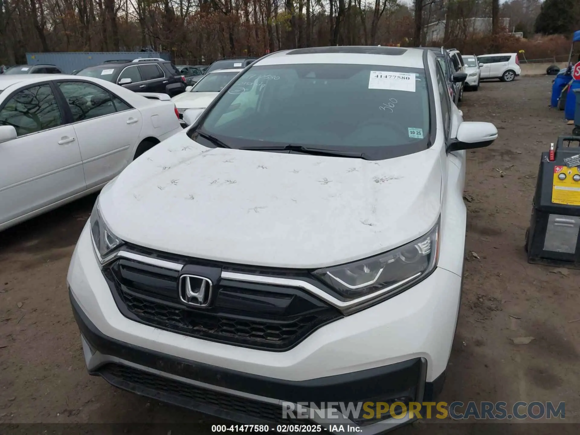 6 Photograph of a damaged car 2HKRW2H52LH611589 HONDA CR-V 2020