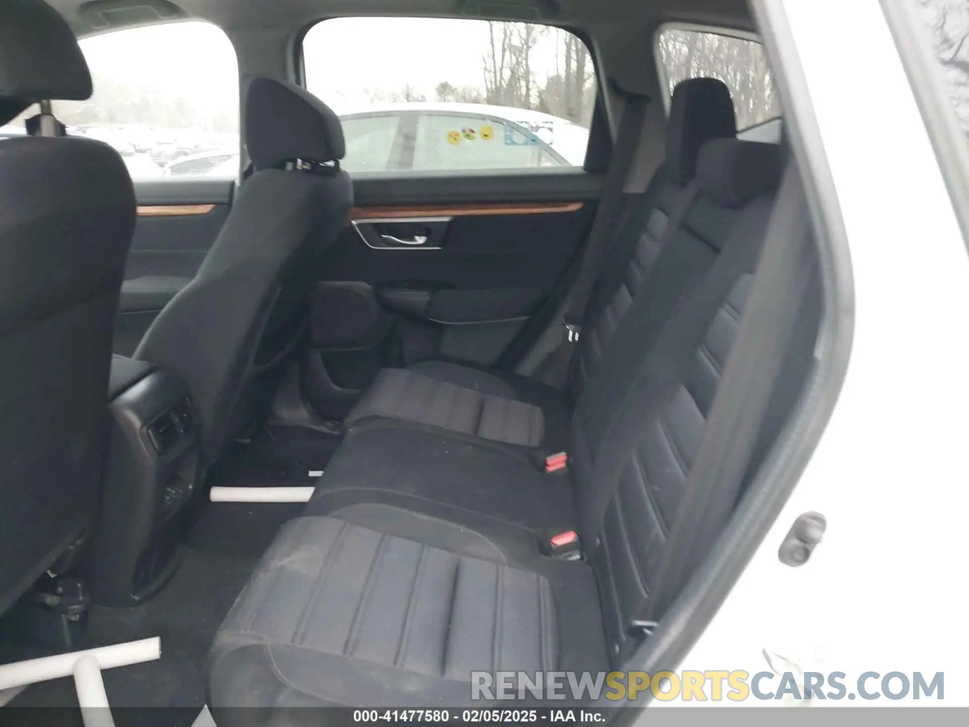 8 Photograph of a damaged car 2HKRW2H52LH611589 HONDA CR-V 2020