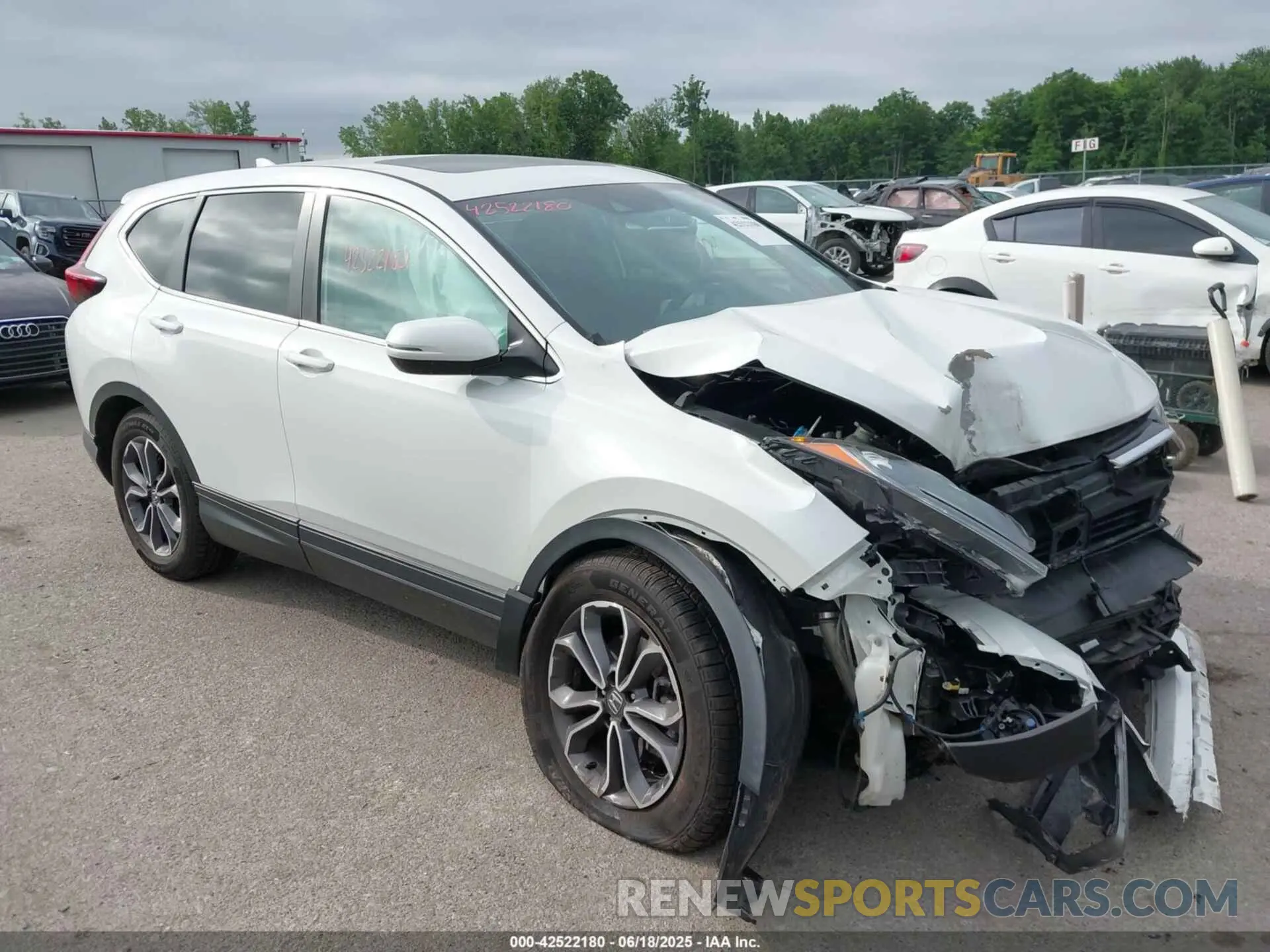 1 Photograph of a damaged car 2HKRW2H53LH600486 HONDA CR-V 2020