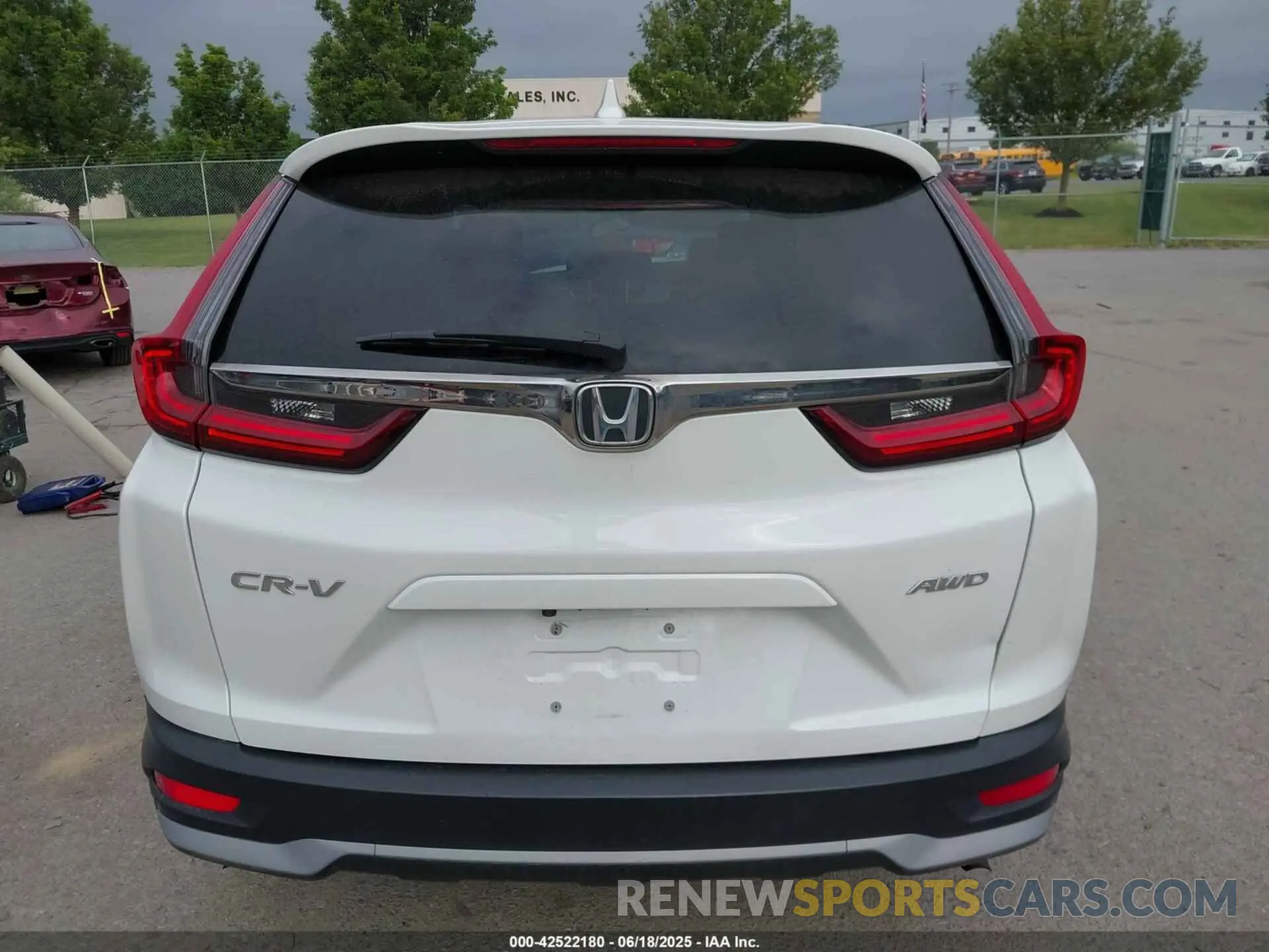 16 Photograph of a damaged car 2HKRW2H53LH600486 HONDA CR-V 2020