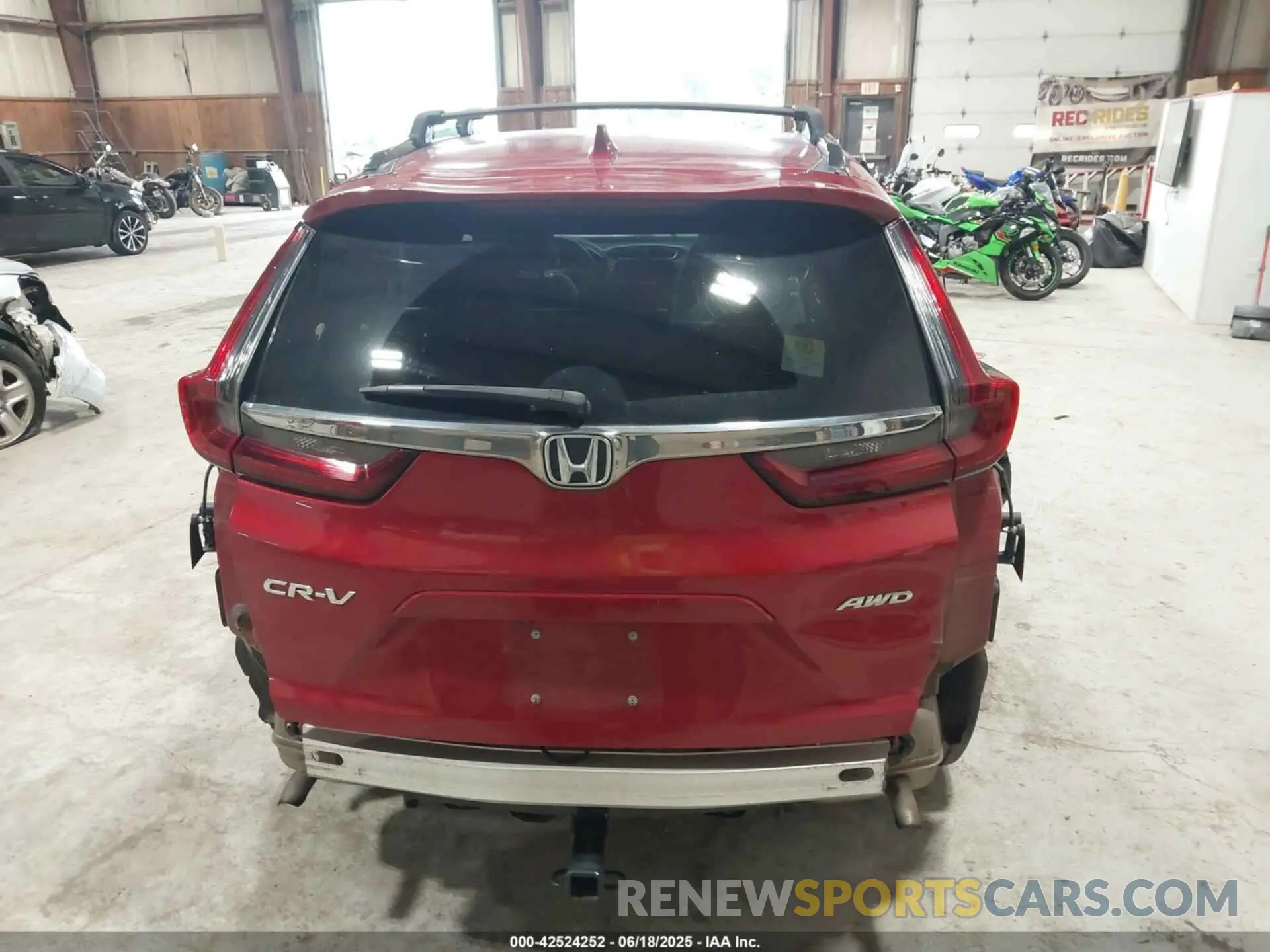 16 Photograph of a damaged car 2HKRW2H53LH670909 HONDA CR-V 2020