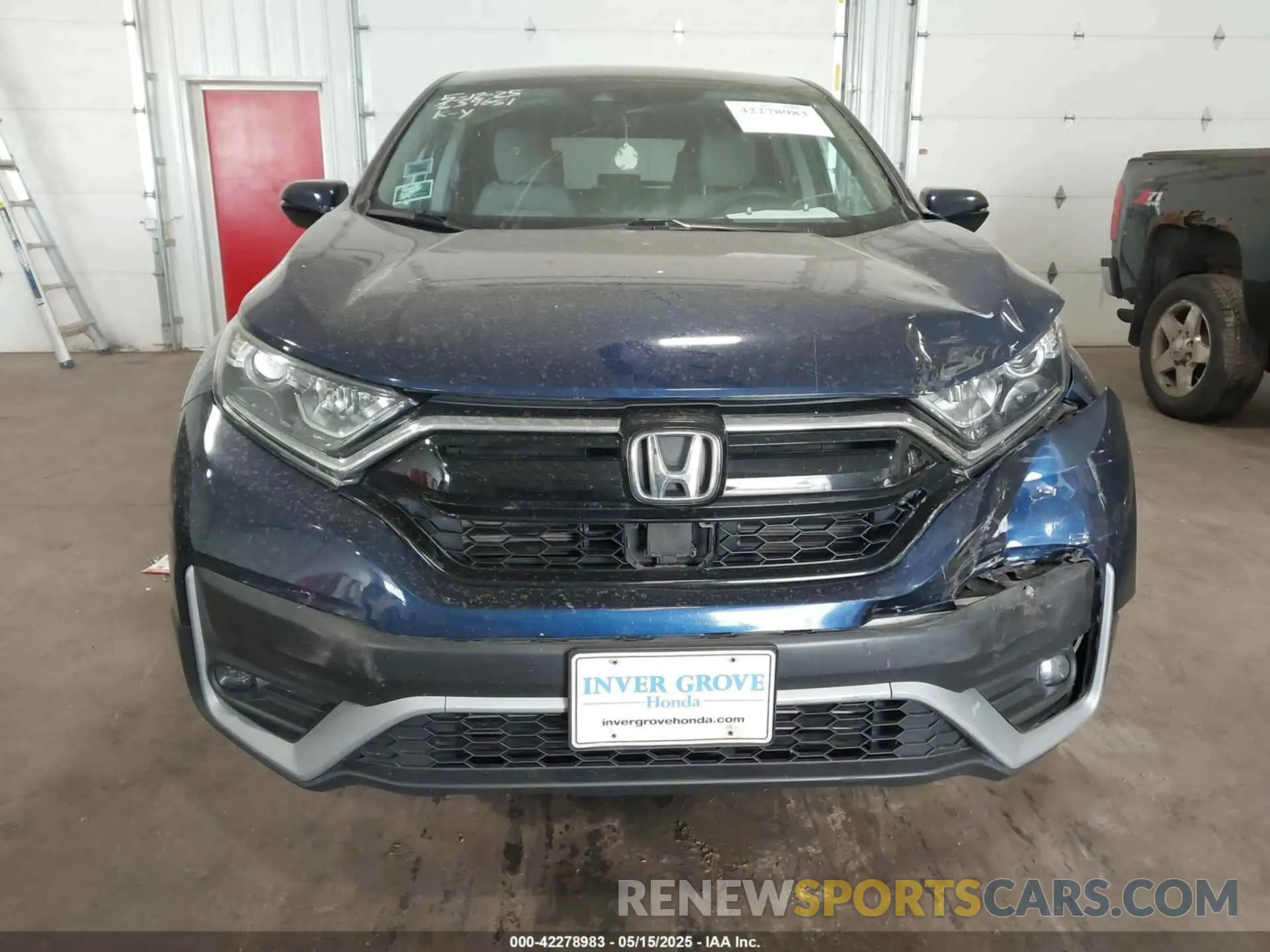 12 Photograph of a damaged car 2HKRW2H55LH614082 HONDA CR-V 2020