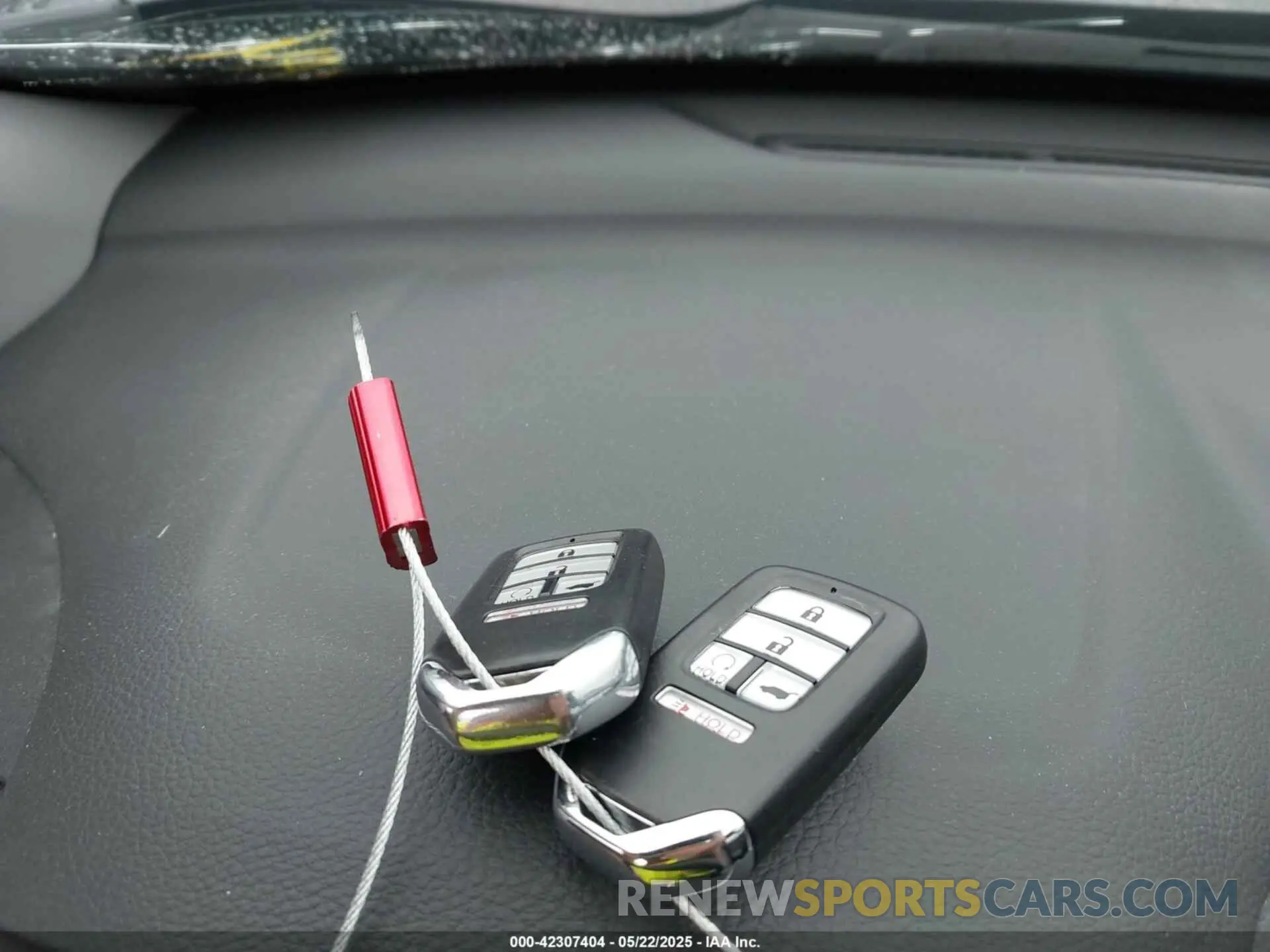 11 Photograph of a damaged car 2HKRW2H56LH661699 HONDA CR-V 2020