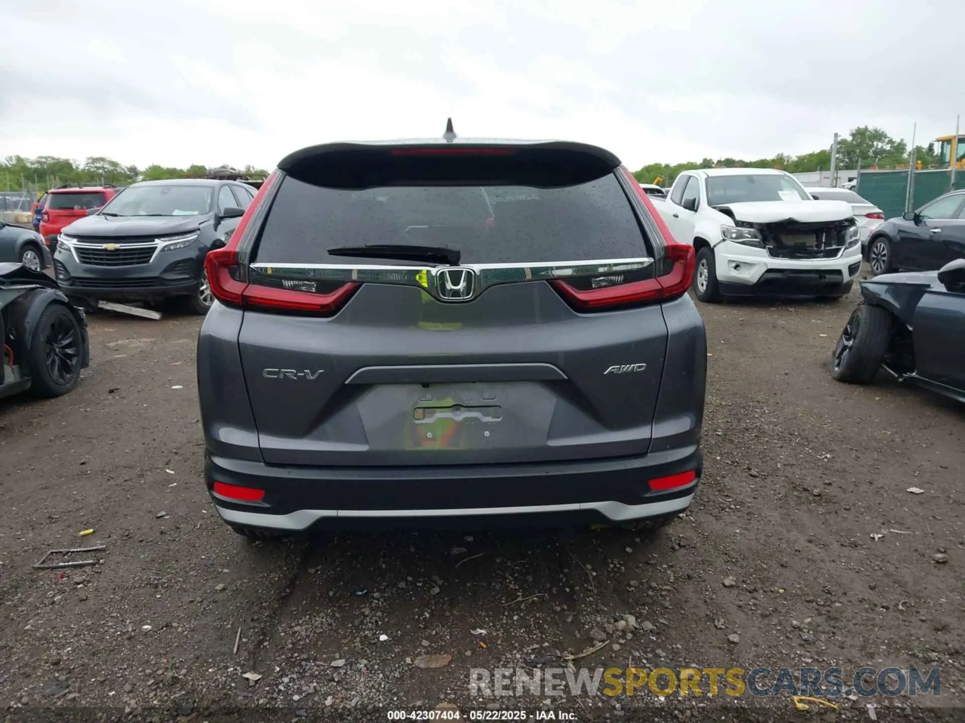 16 Photograph of a damaged car 2HKRW2H56LH661699 HONDA CR-V 2020