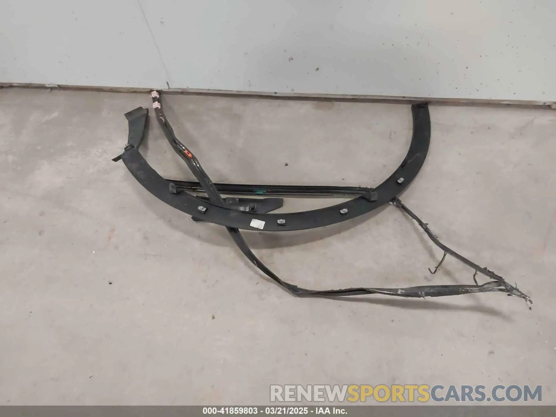 11 Photograph of a damaged car 2HKRW2H57LH635497 HONDA CR-V 2020
