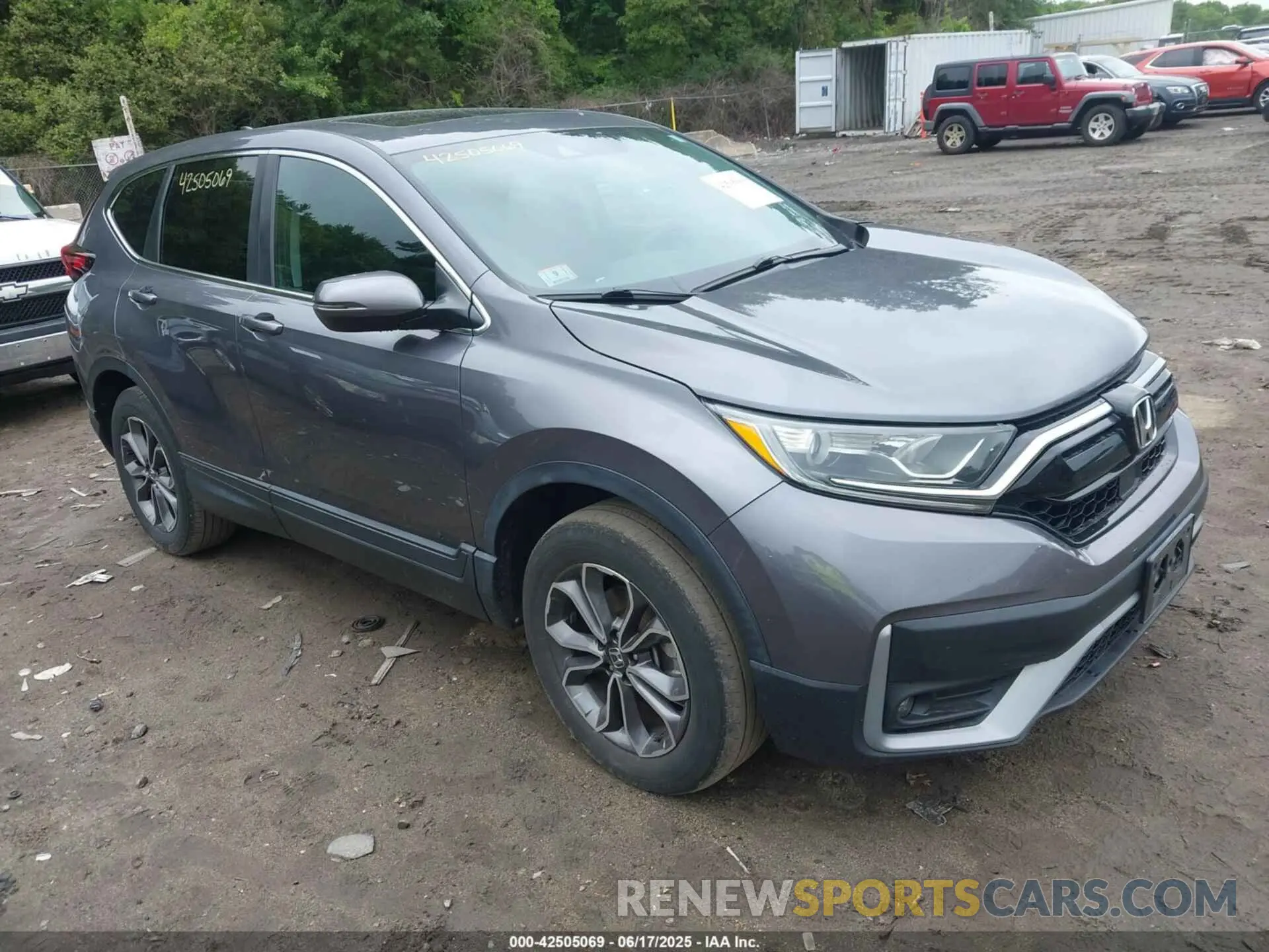 1 Photograph of a damaged car 2HKRW2H57LH635998 HONDA CR-V 2020