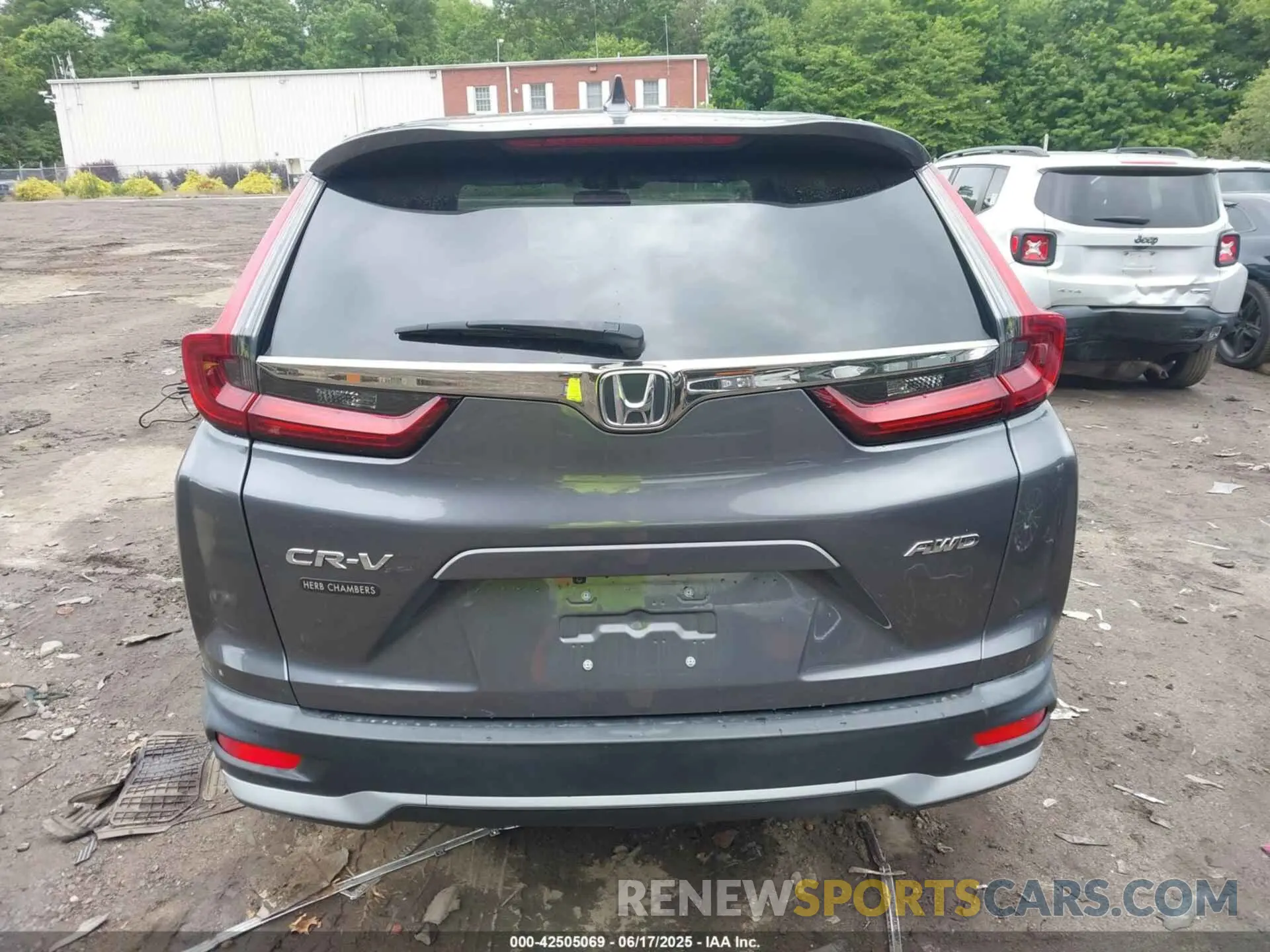 16 Photograph of a damaged car 2HKRW2H57LH635998 HONDA CR-V 2020