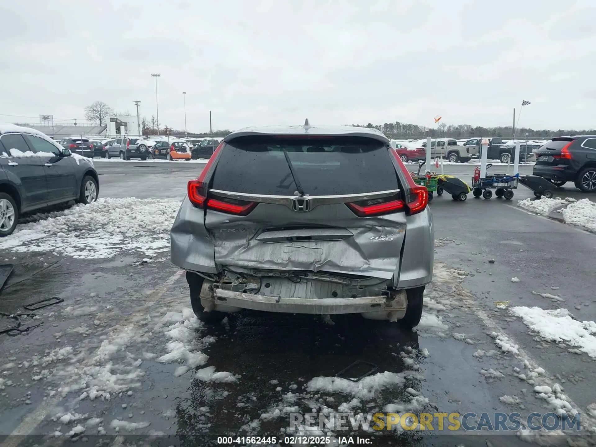 16 Photograph of a damaged car 2HKRW2H57LH696512 HONDA CR-V 2020