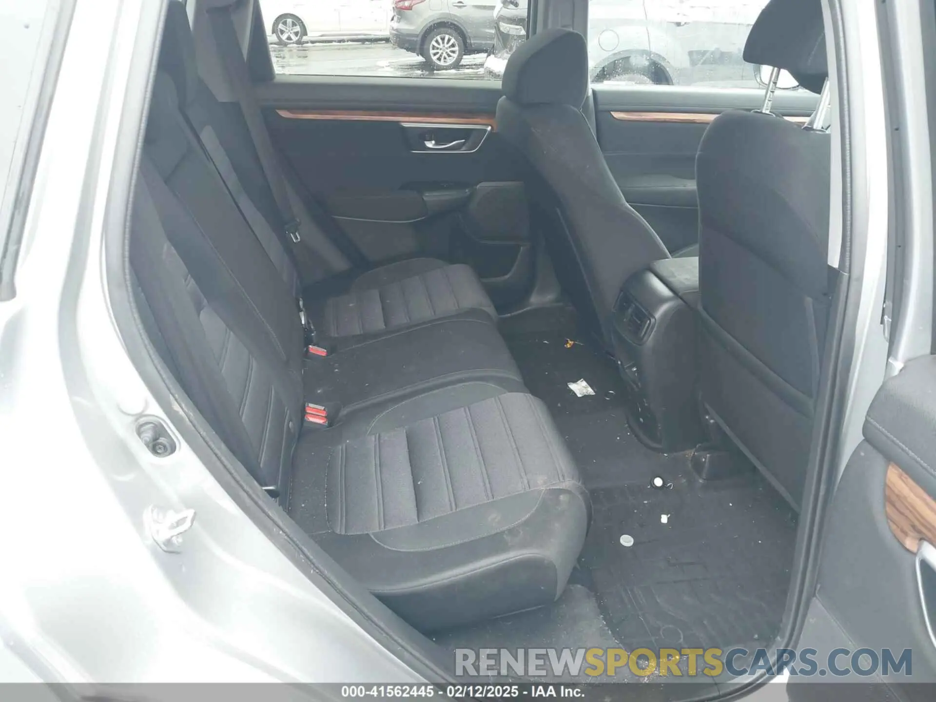 8 Photograph of a damaged car 2HKRW2H57LH696512 HONDA CR-V 2020