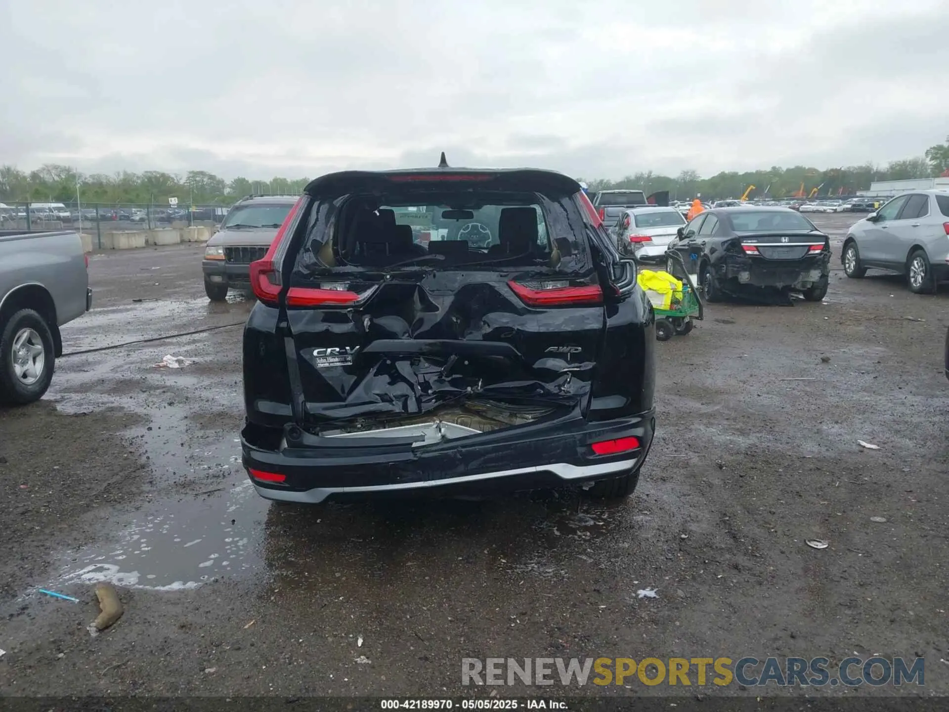 16 Photograph of a damaged car 2HKRW2H5XLH641486 HONDA CR-V 2020