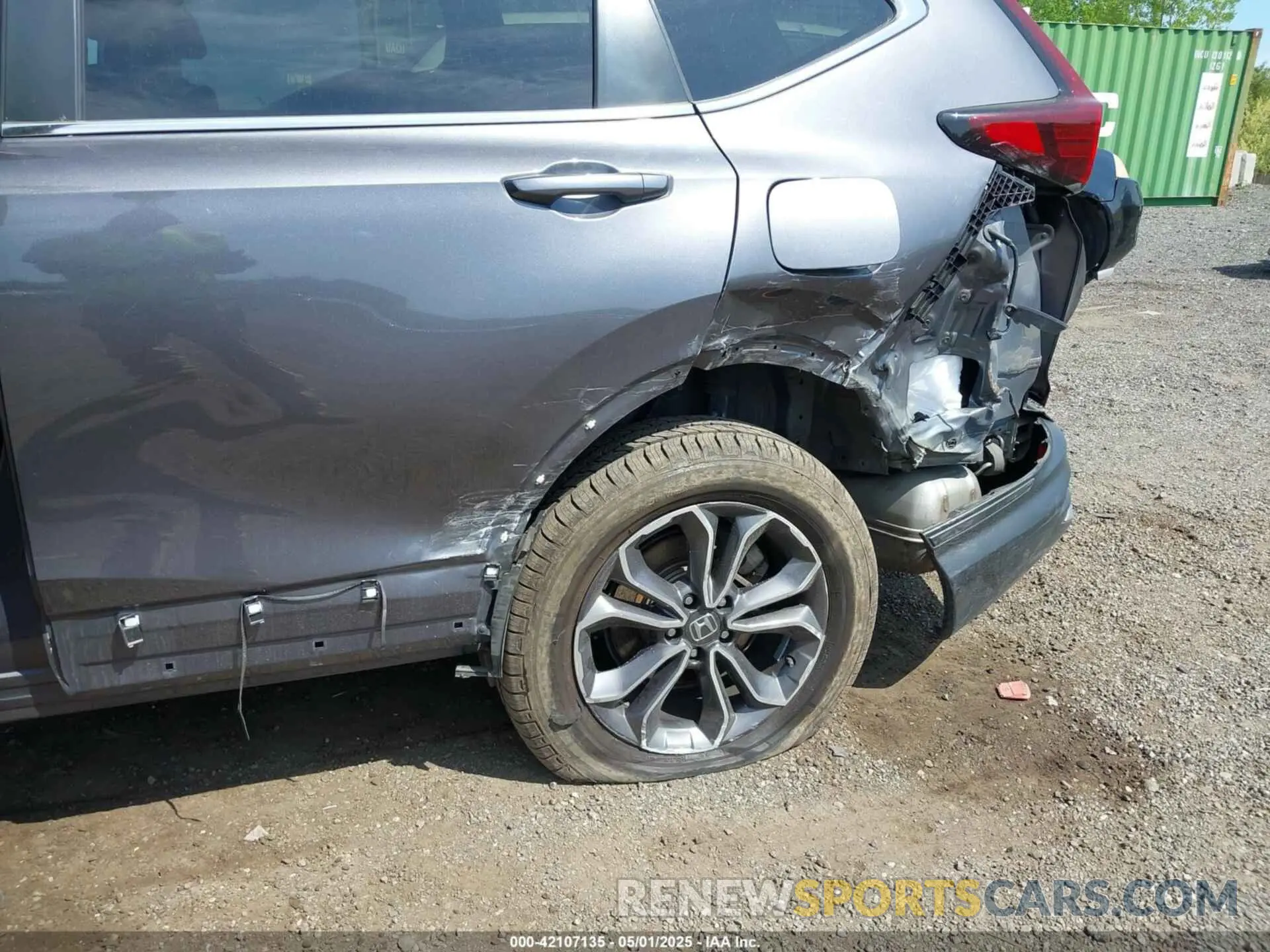 6 Photograph of a damaged car 2HKRW2H5XLH686735 HONDA CR-V 2020