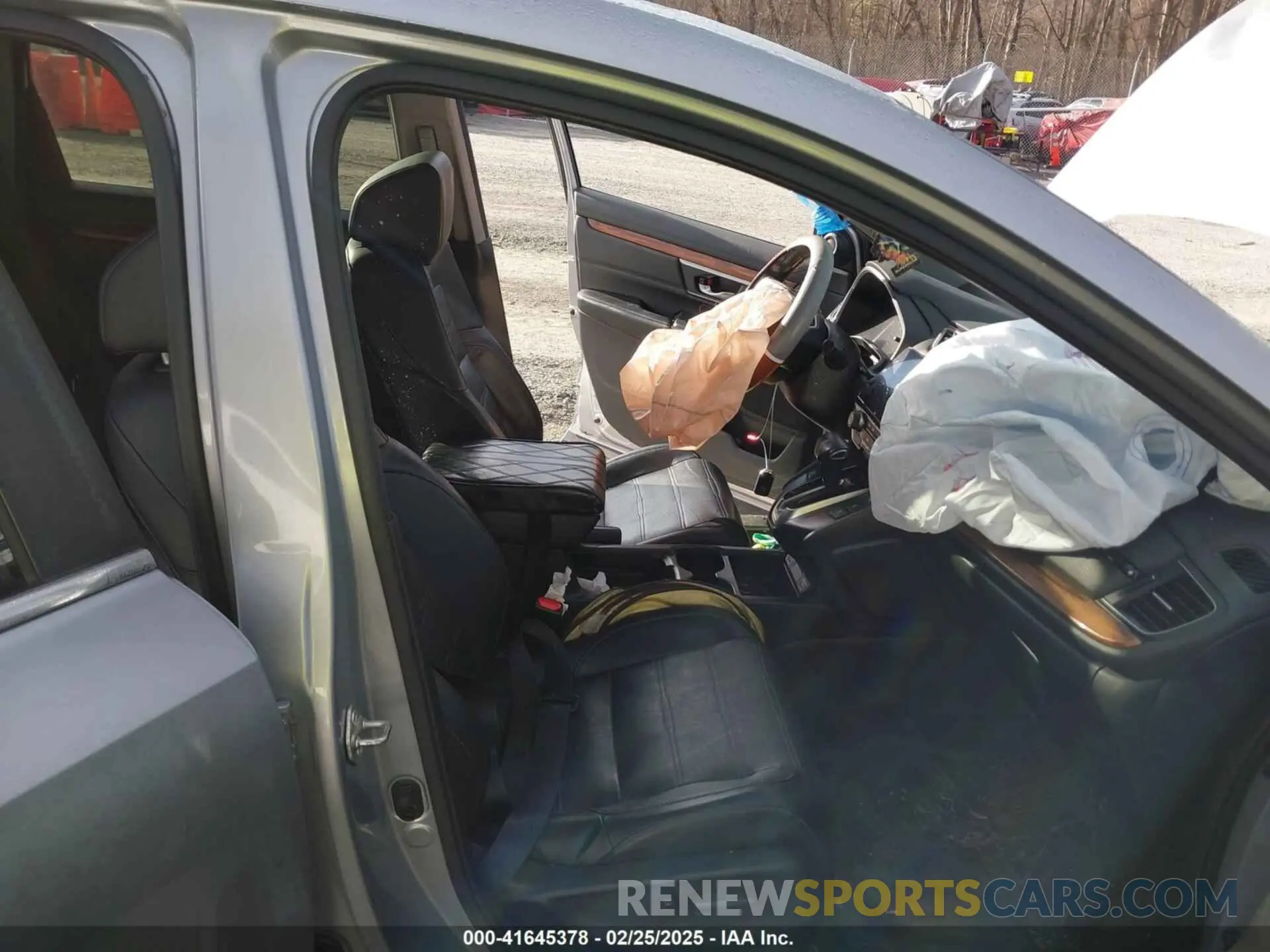 5 Photograph of a damaged car 2HKRW2H82LH600845 HONDA CR-V 2020