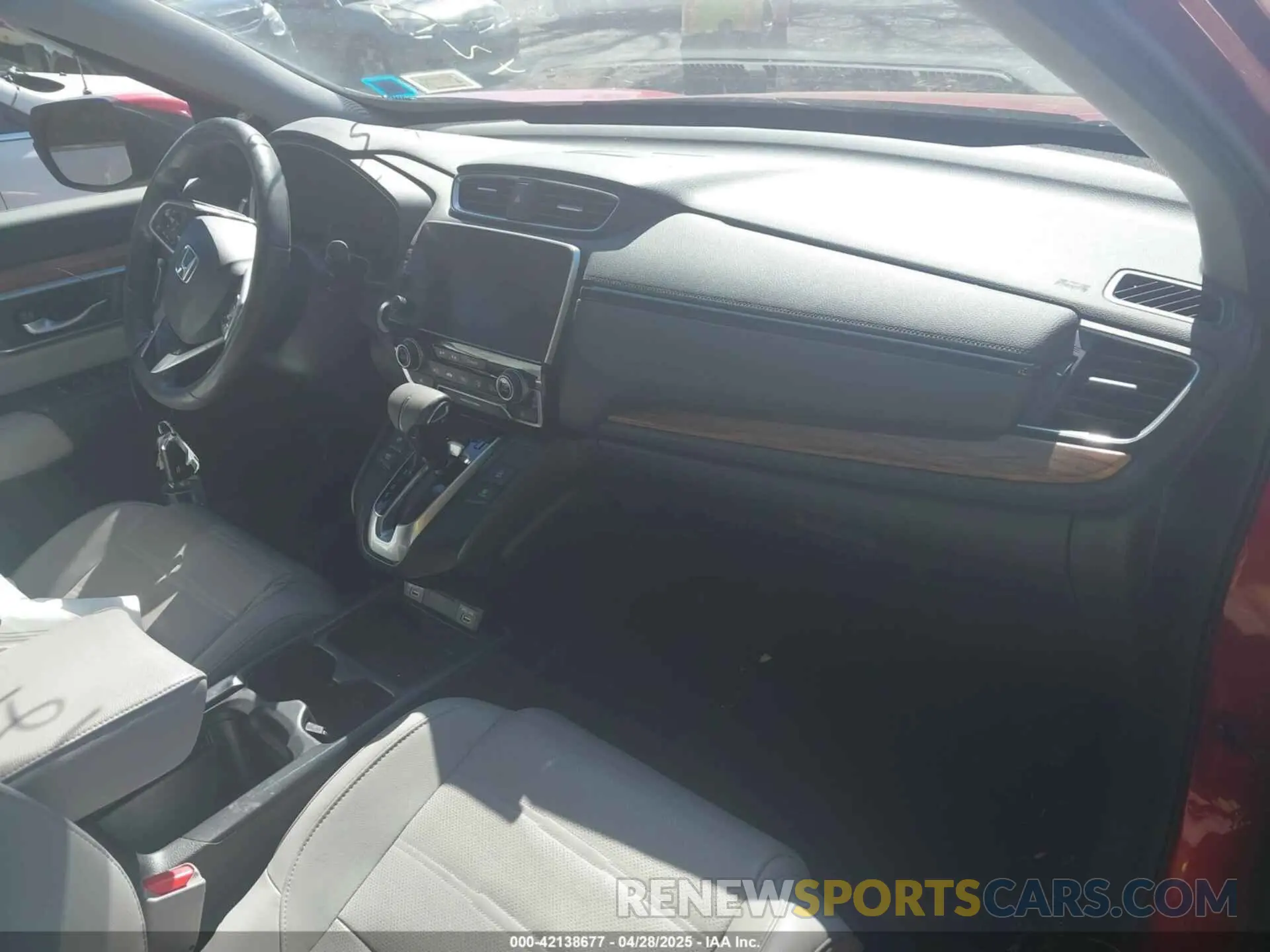 5 Photograph of a damaged car 2HKRW2H83LH637337 HONDA CR-V 2020