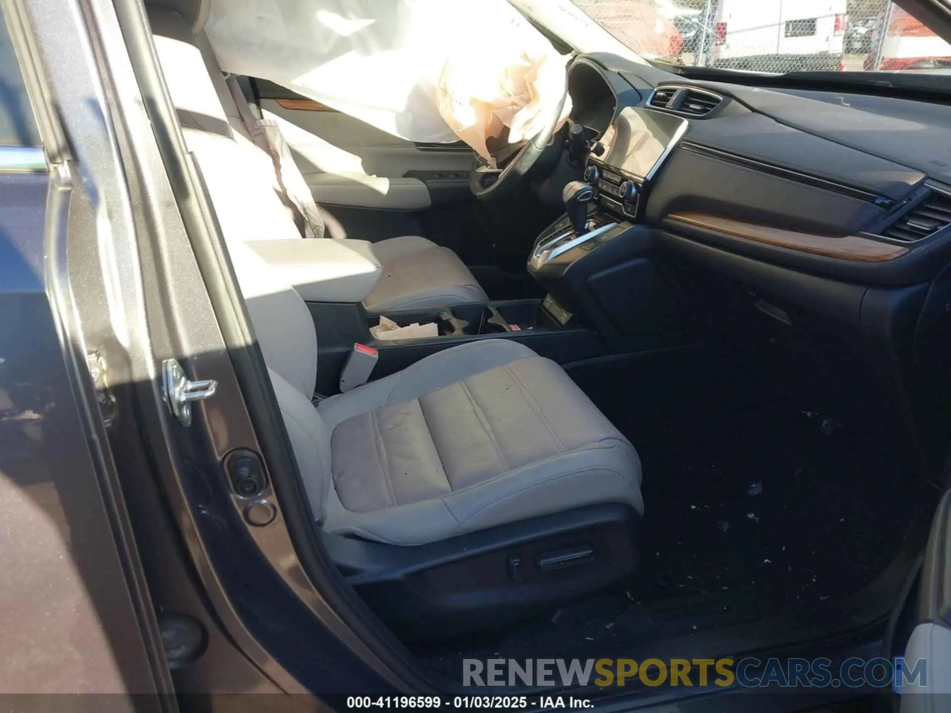 5 Photograph of a damaged car 2HKRW2H83LH657555 HONDA CR-V 2020