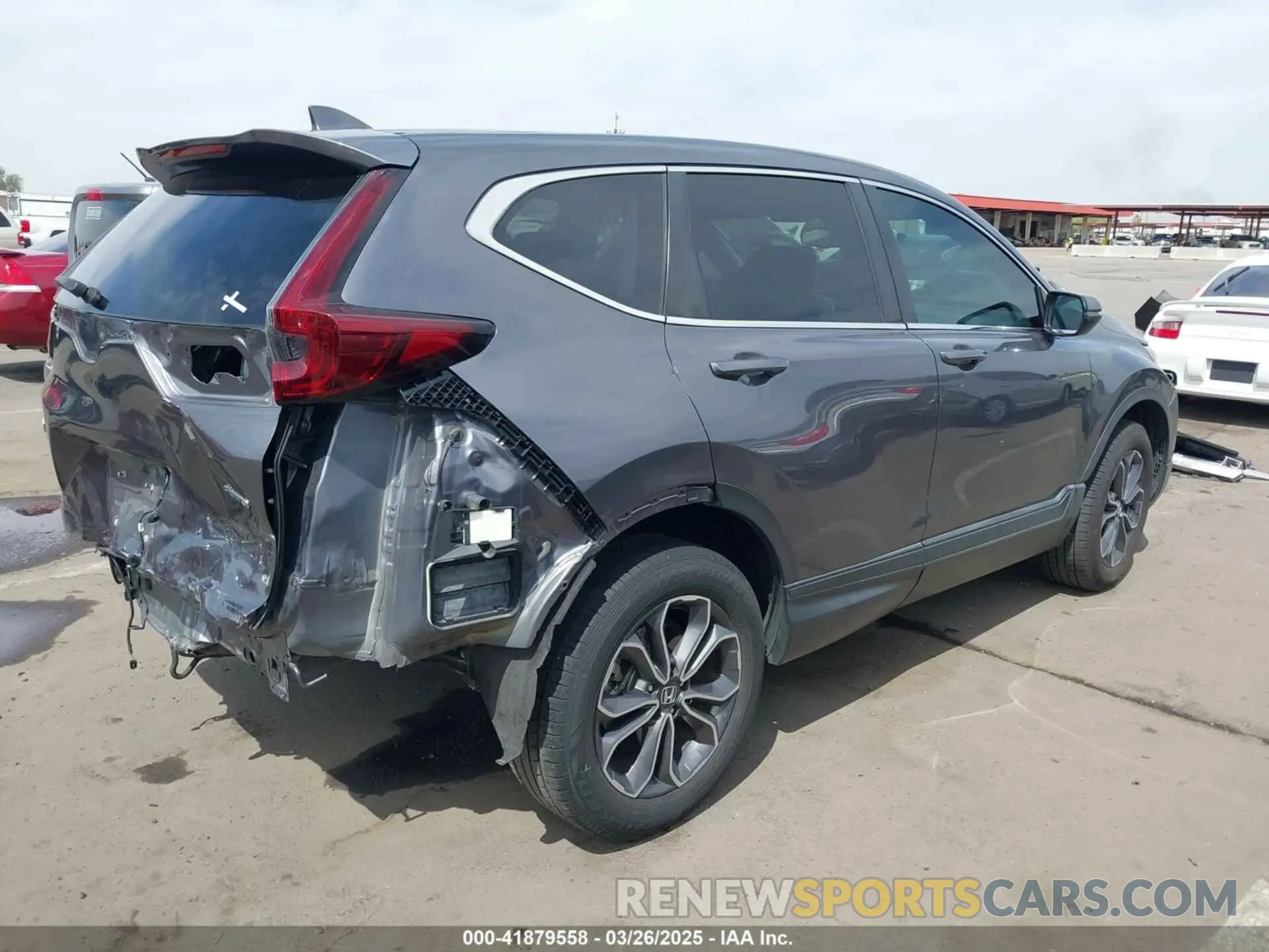 4 Photograph of a damaged car 2HKRW2H86LH687875 HONDA CR-V 2020