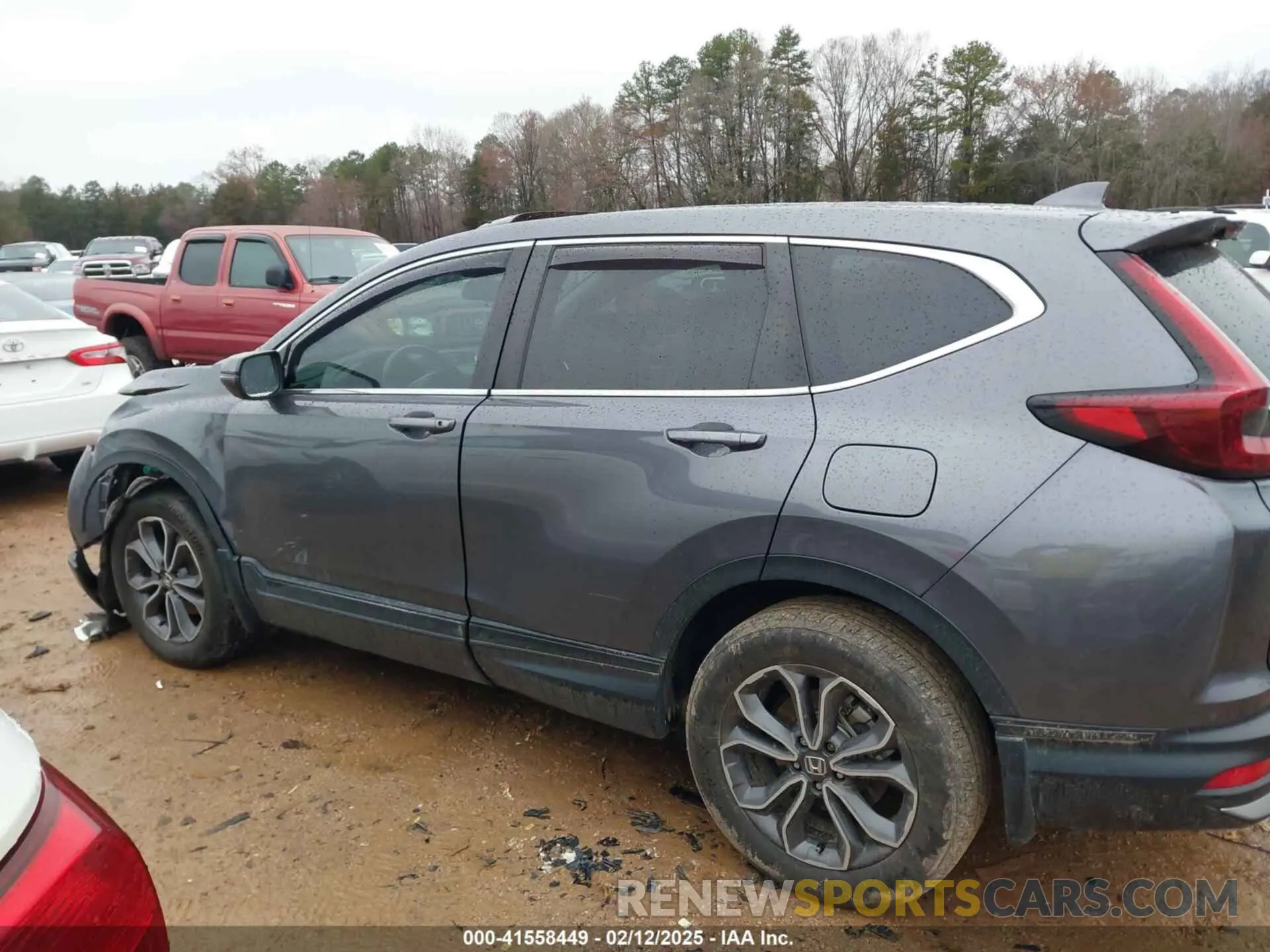 15 Photograph of a damaged car 2HKRW2H86LH699220 HONDA CR-V 2020