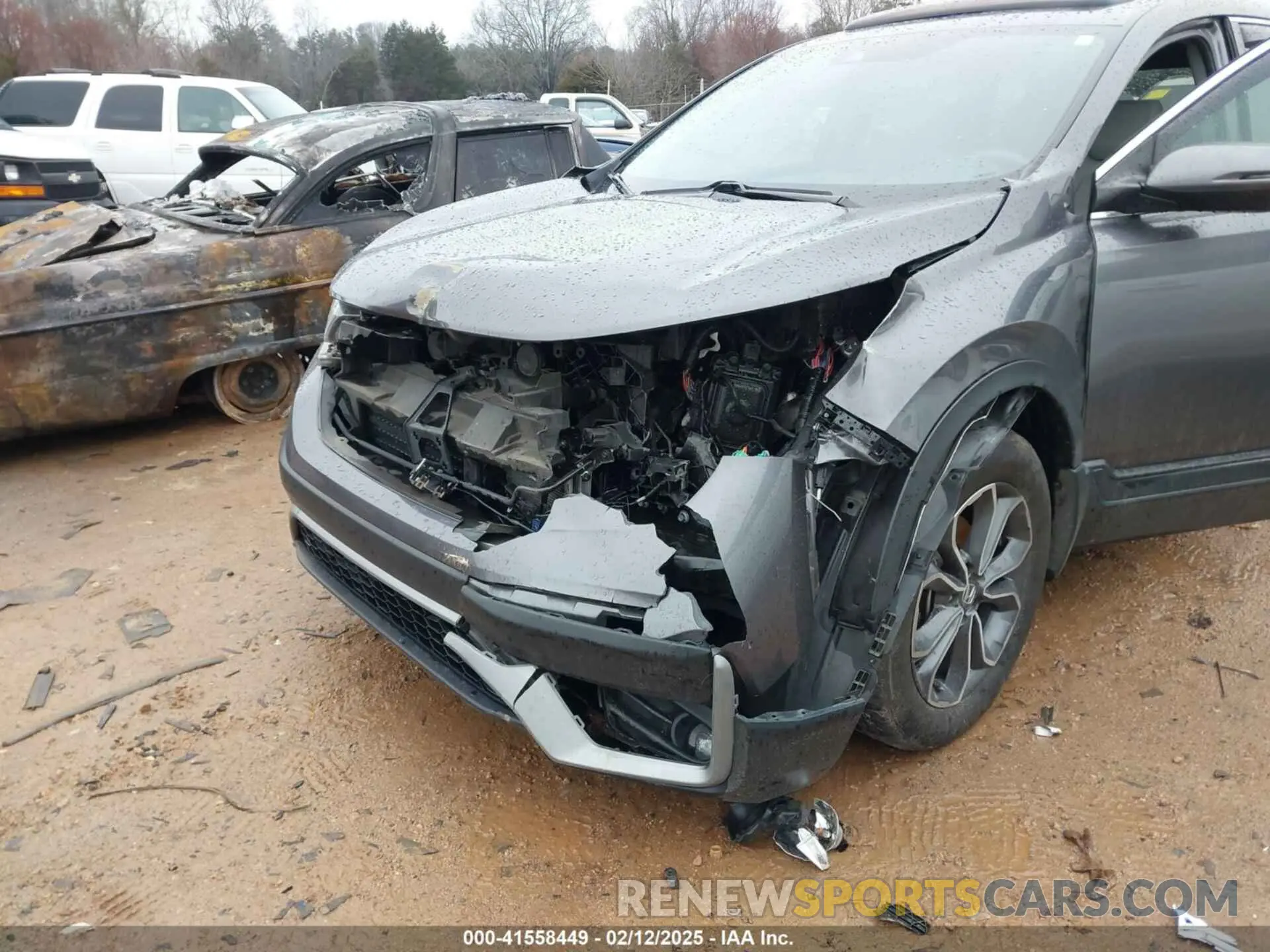 6 Photograph of a damaged car 2HKRW2H86LH699220 HONDA CR-V 2020