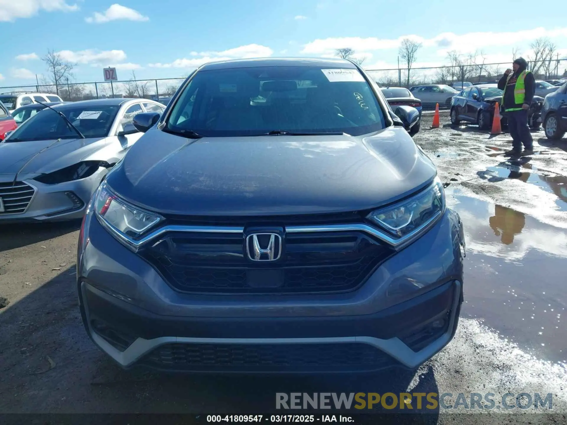 12 Photograph of a damaged car 2HKRW2H87LH611467 HONDA CR-V 2020