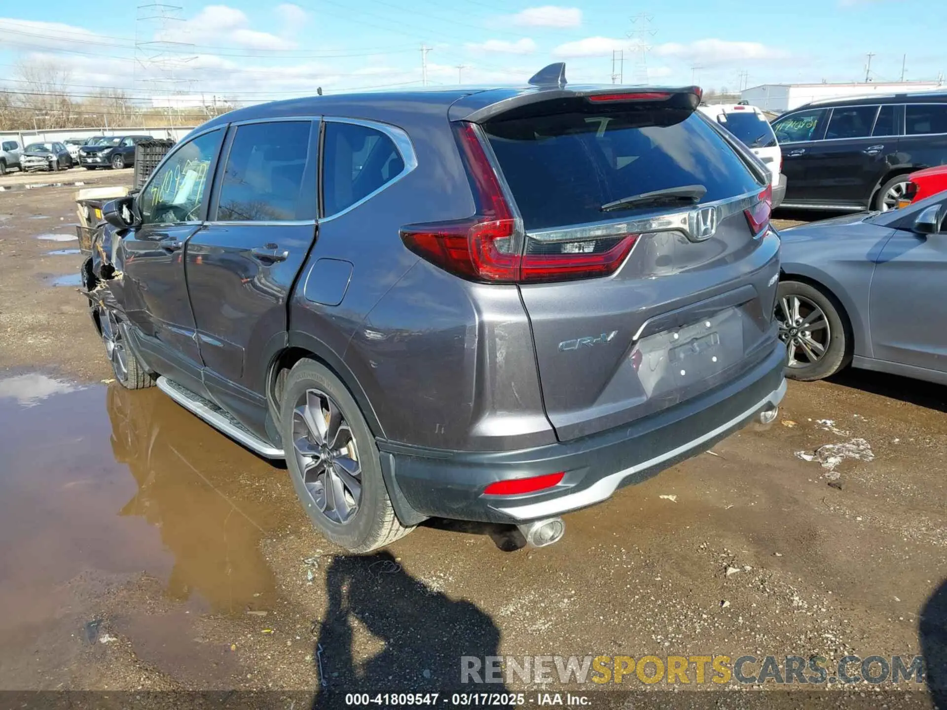 3 Photograph of a damaged car 2HKRW2H87LH611467 HONDA CR-V 2020