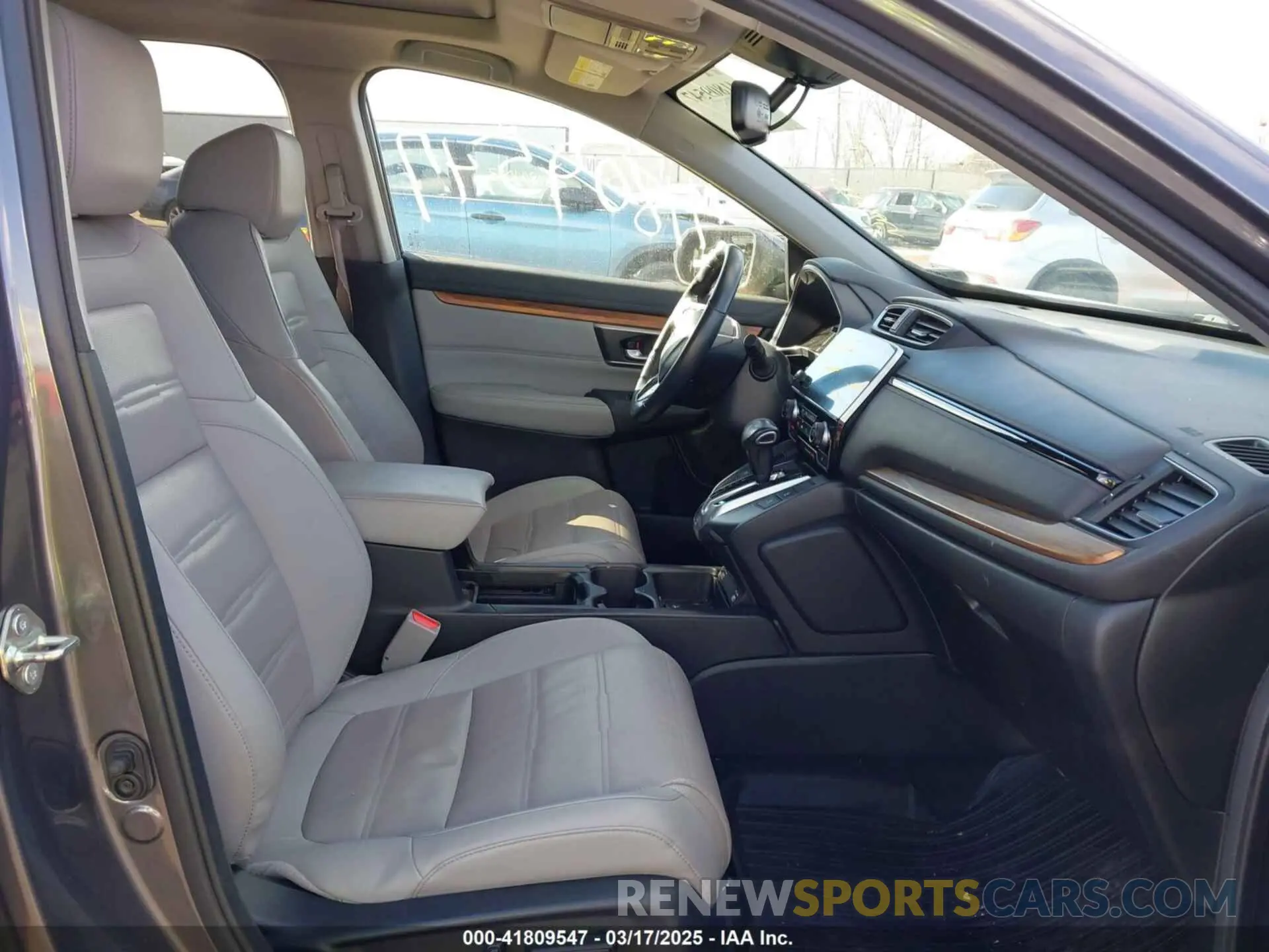 5 Photograph of a damaged car 2HKRW2H87LH611467 HONDA CR-V 2020