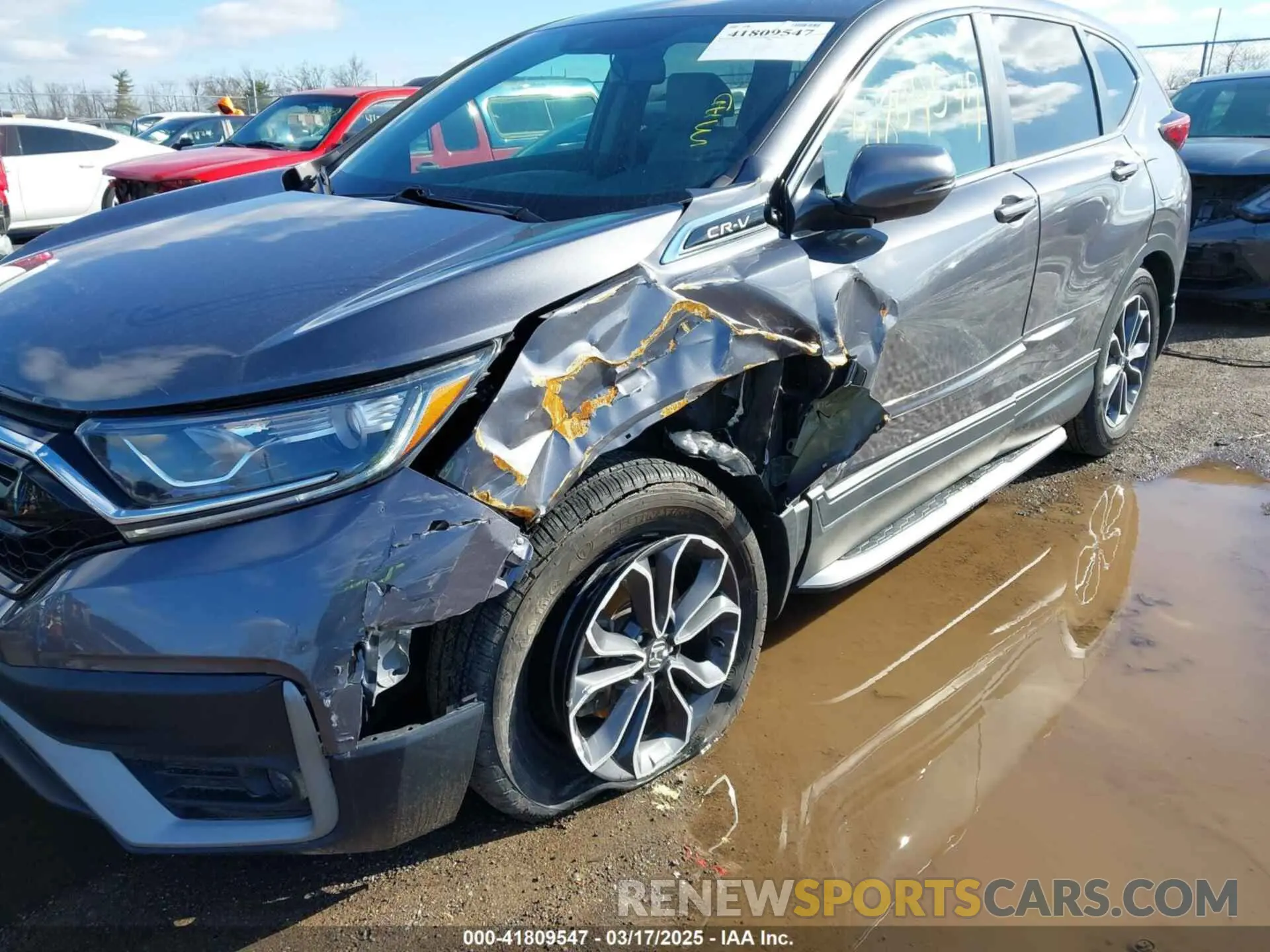 6 Photograph of a damaged car 2HKRW2H87LH611467 HONDA CR-V 2020