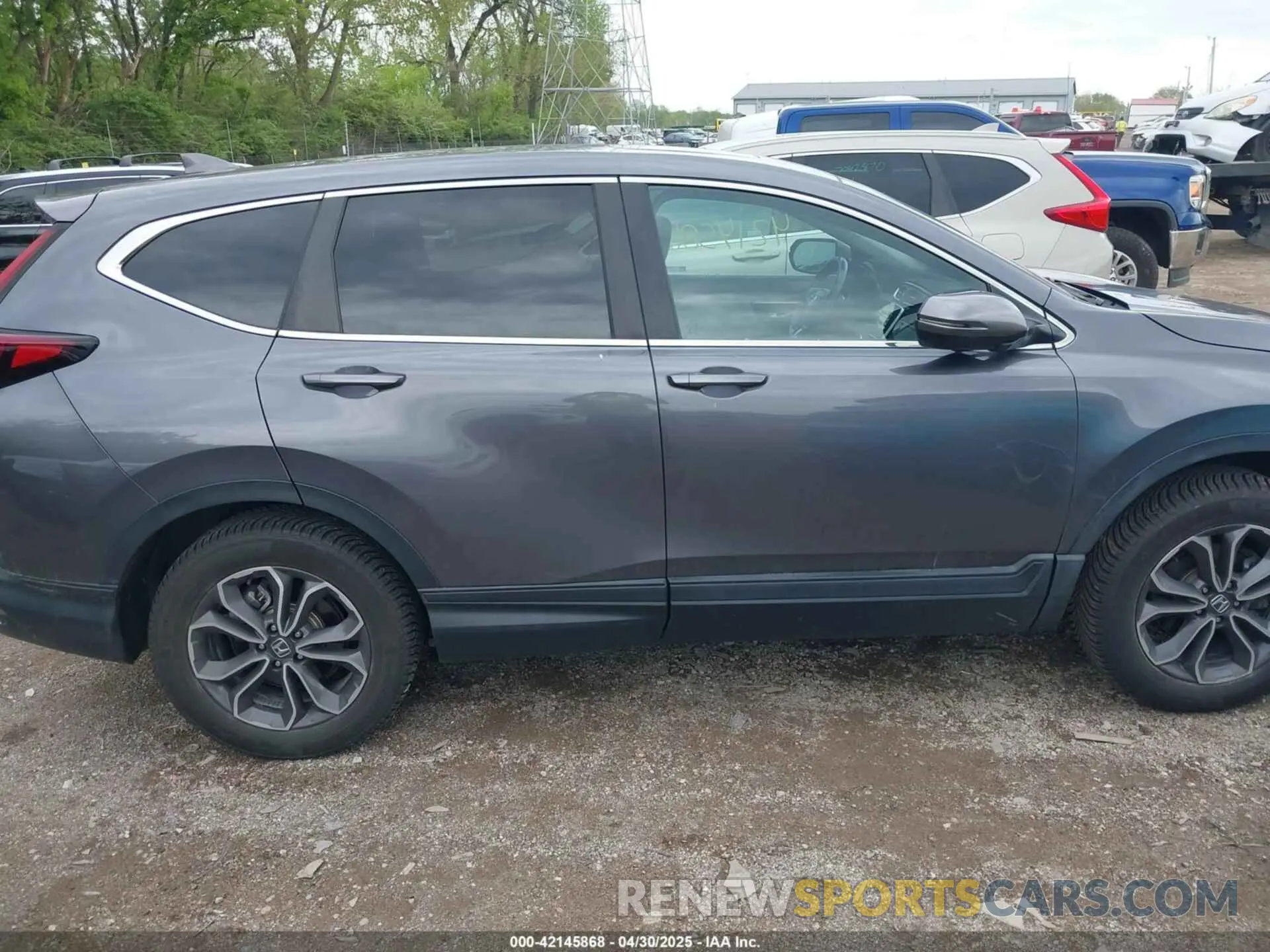 13 Photograph of a damaged car 2HKRW2H8XLH607574 HONDA CR-V 2020