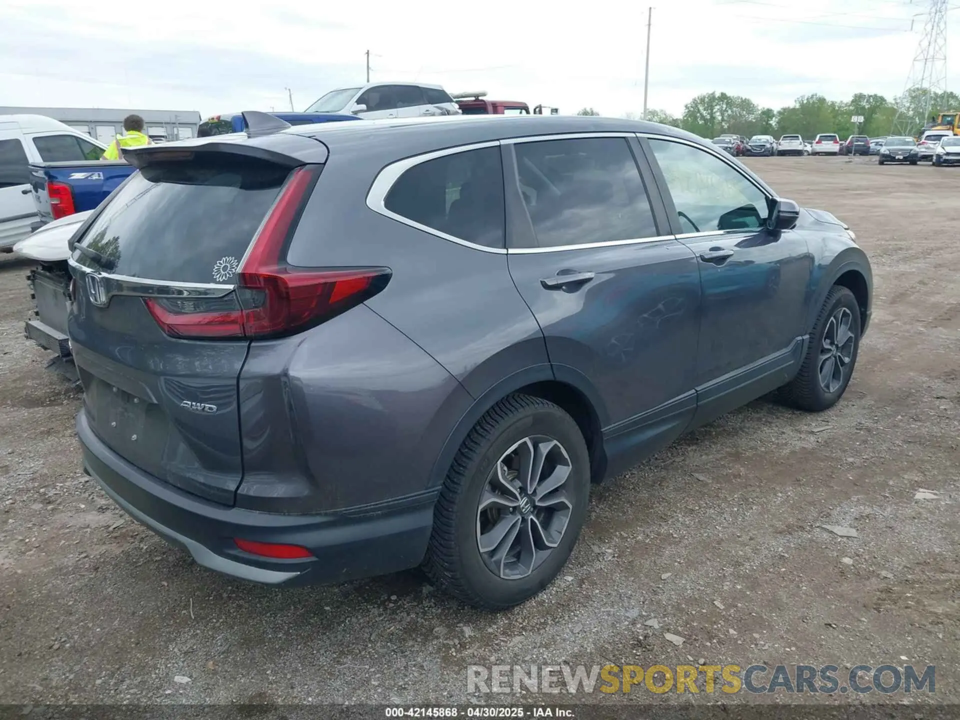 4 Photograph of a damaged car 2HKRW2H8XLH607574 HONDA CR-V 2020