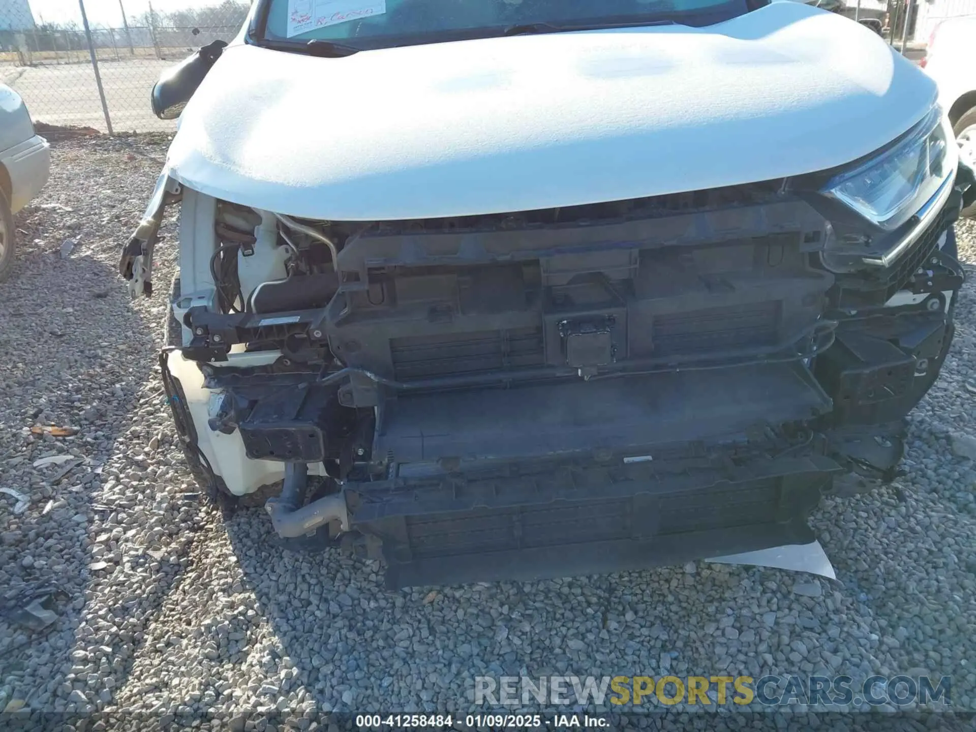 6 Photograph of a damaged car 2HKRW2H91LH643923 HONDA CR-V 2020