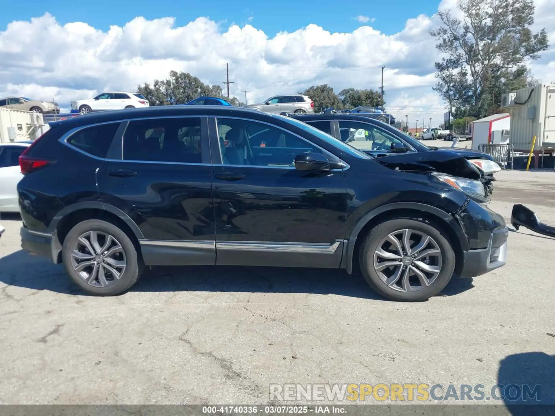 13 Photograph of a damaged car 2HKRW2H94LH653538 HONDA CR-V 2020