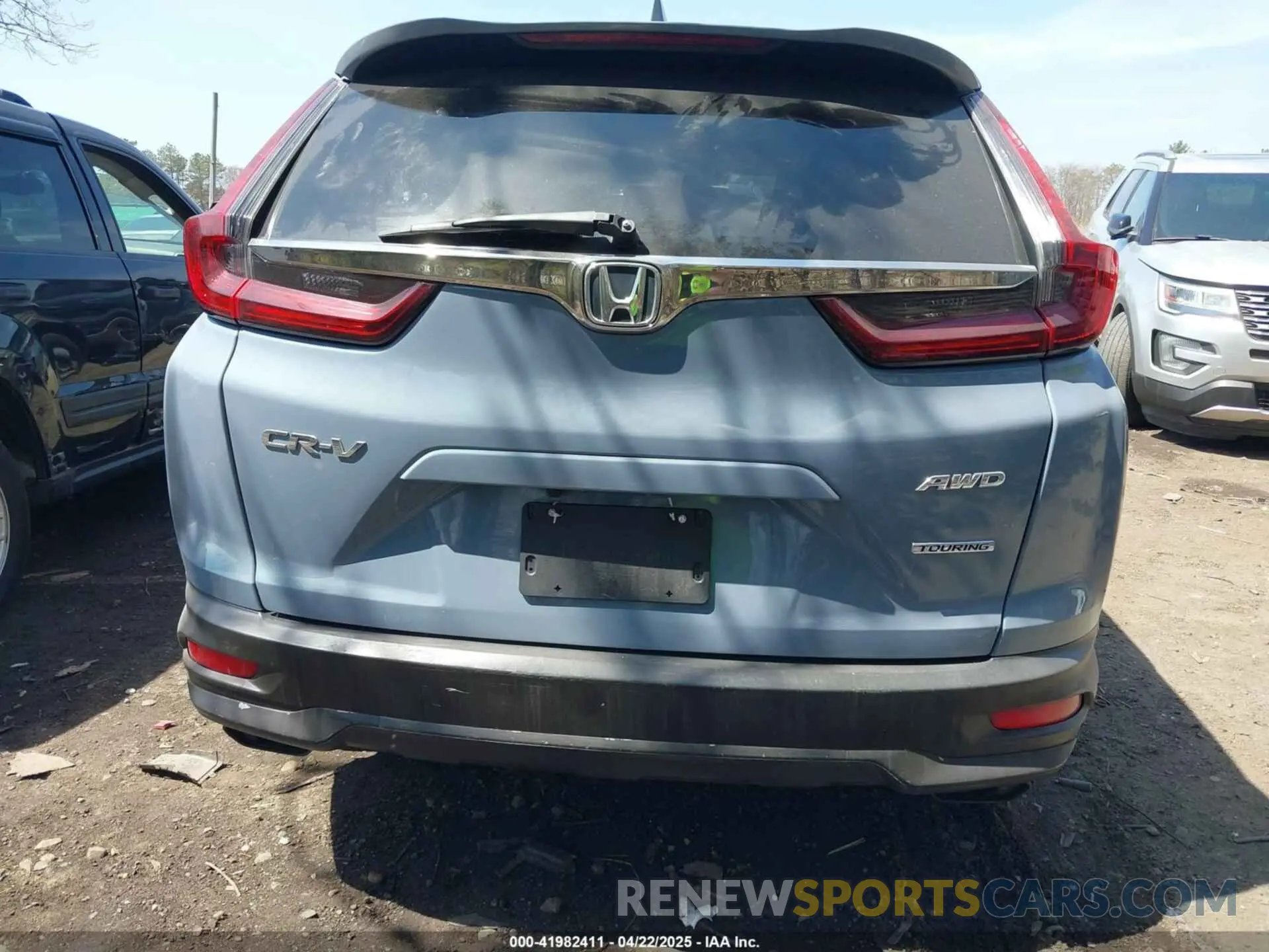 16 Photograph of a damaged car 2HKRW2H95LH609144 HONDA CR-V 2020