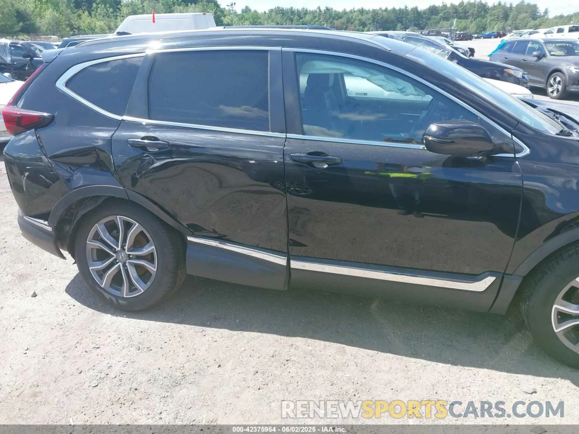 13 Photograph of a damaged car 2HKRW2H96LH620699 HONDA CR-V 2020