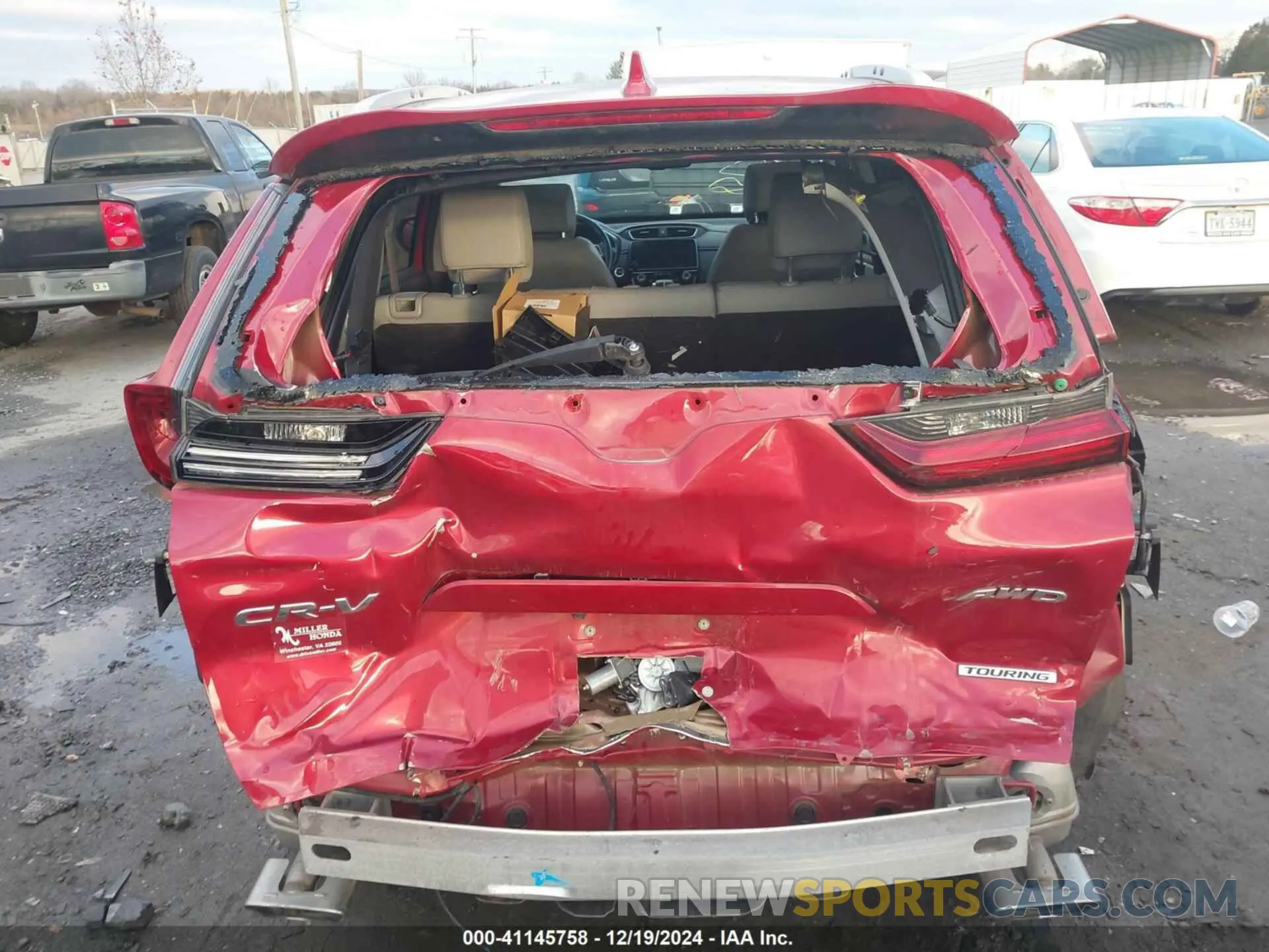 17 Photograph of a damaged car 2HKRW2H96LH659793 HONDA CR-V 2020