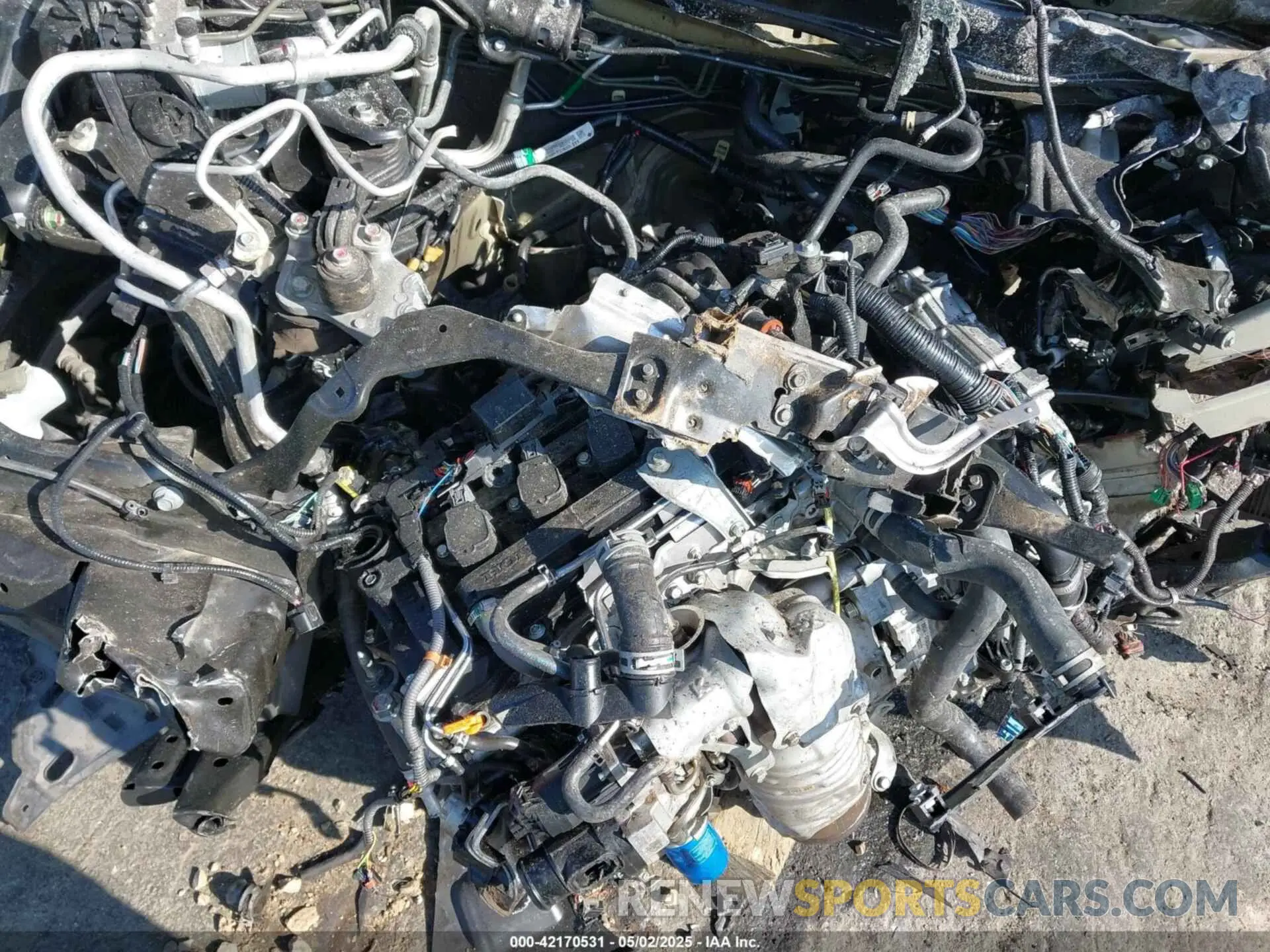 10 Photograph of a damaged car 2HKRW2H97LH675243 HONDA CR-V 2020